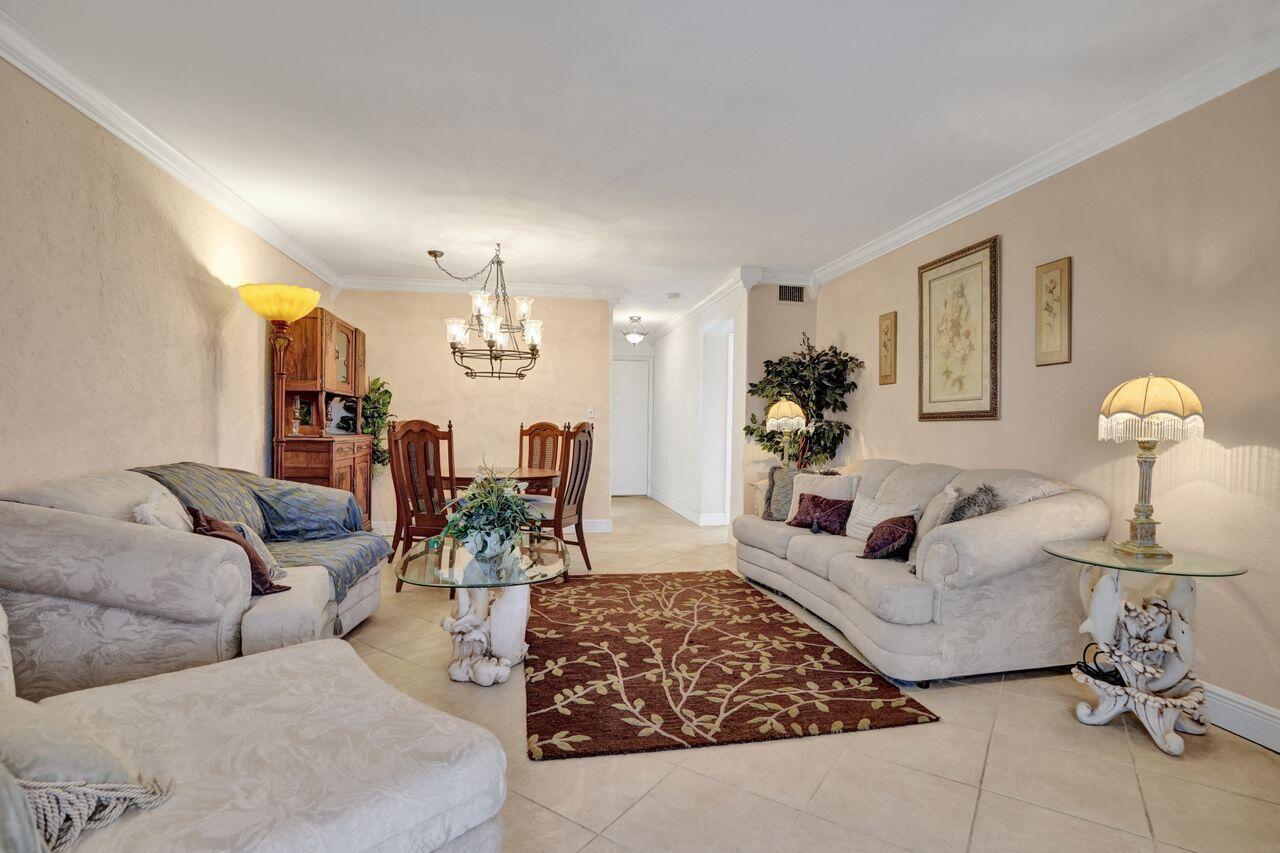 MLS #R11153470 image #10