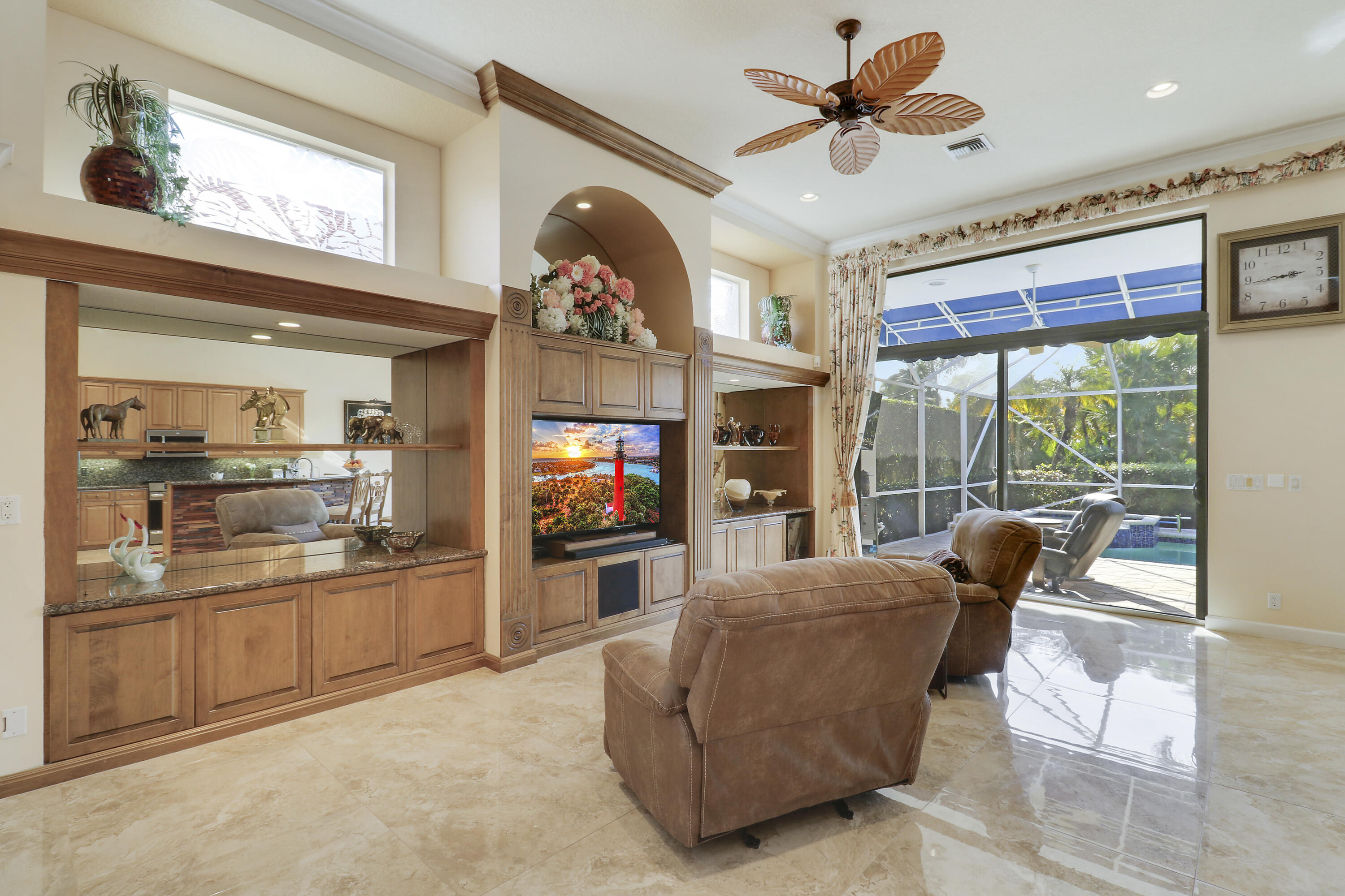 MLS #R11153477 image #23