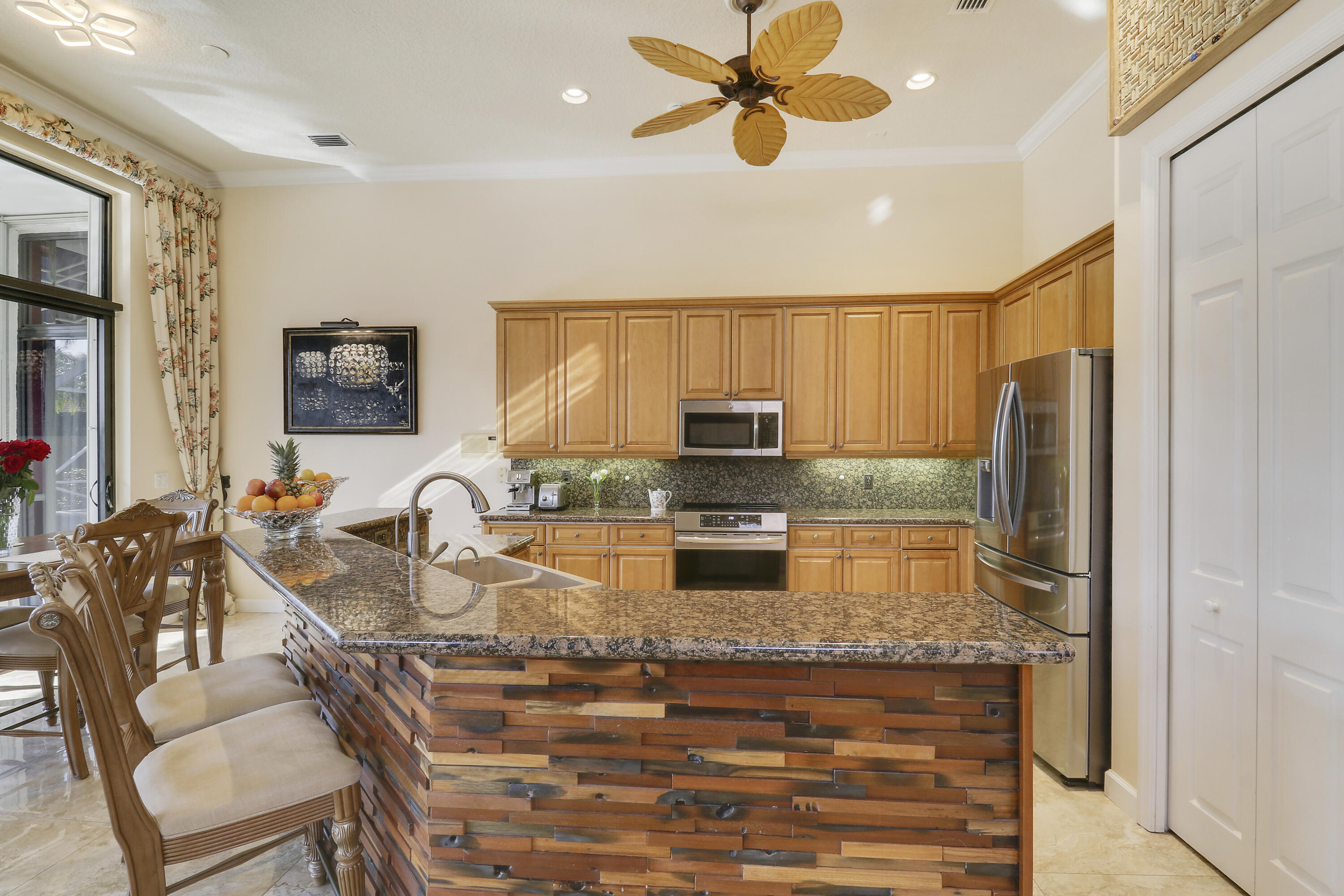 MLS #R11153477 image #26