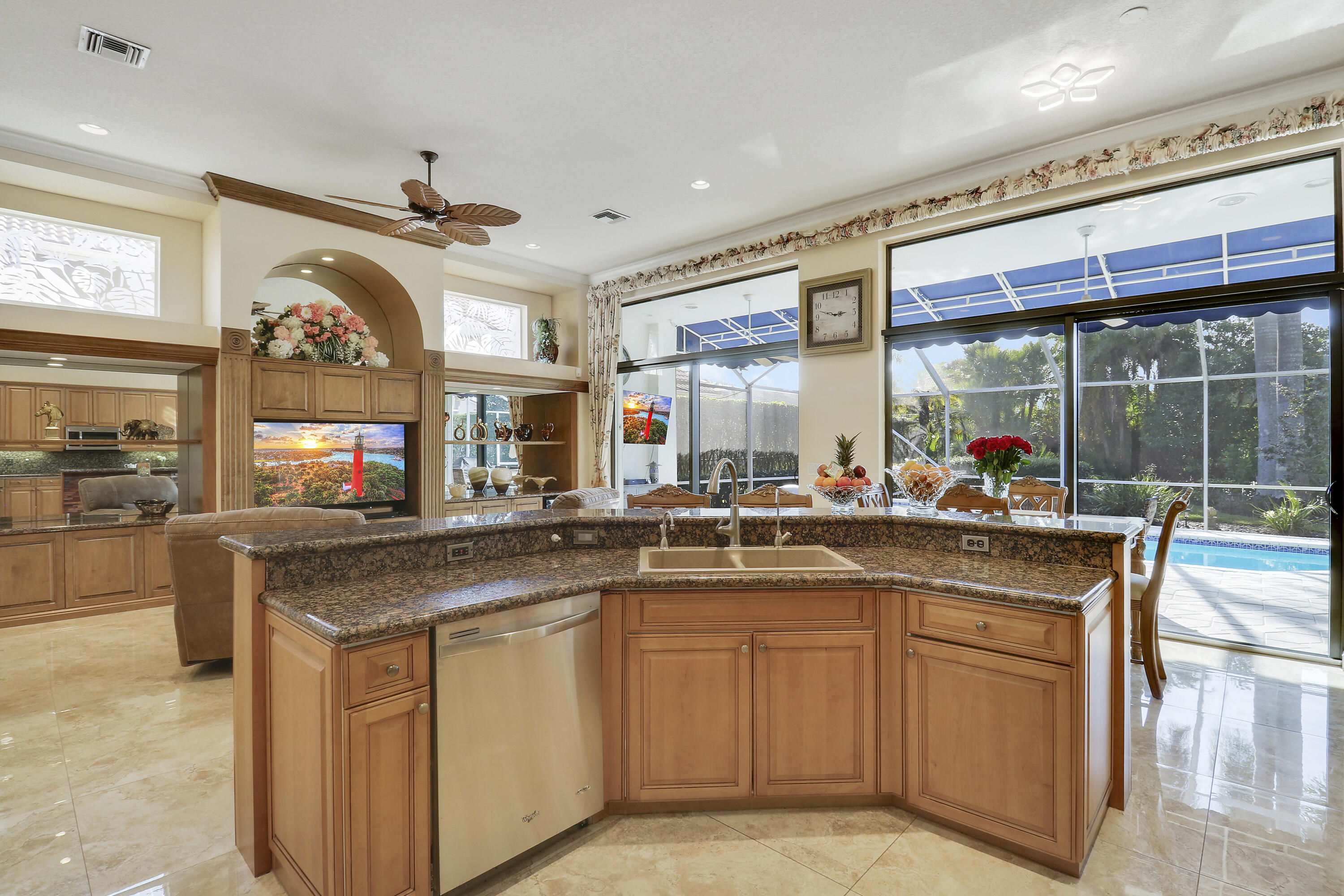 MLS #R11153477 image #30