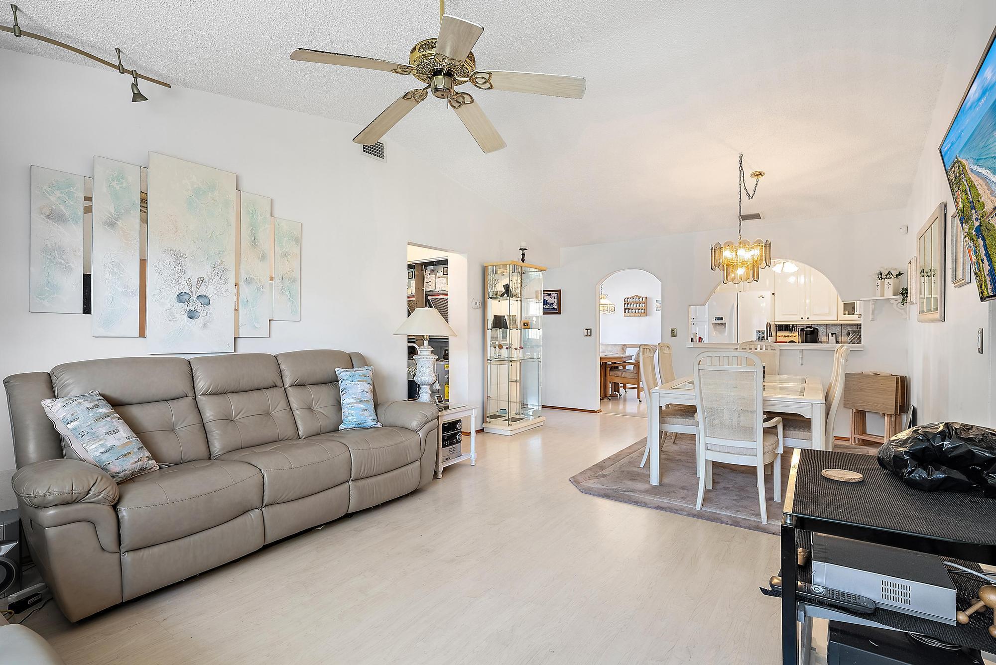 MLS #R11153487 image #6