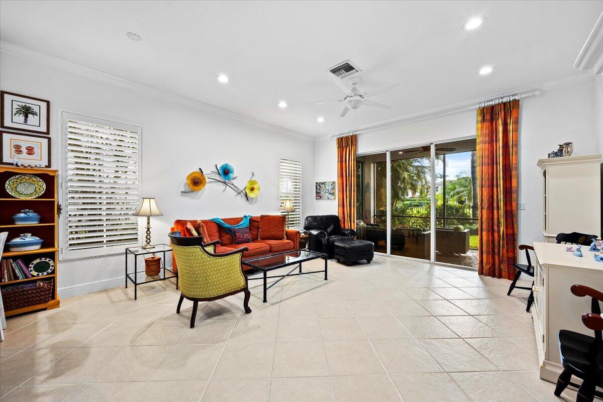 MLS #R11153489 image #10