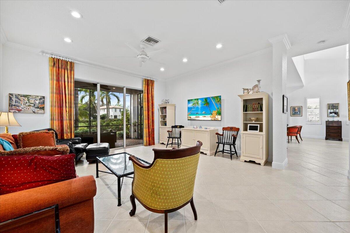 MLS #R11153489 image #11