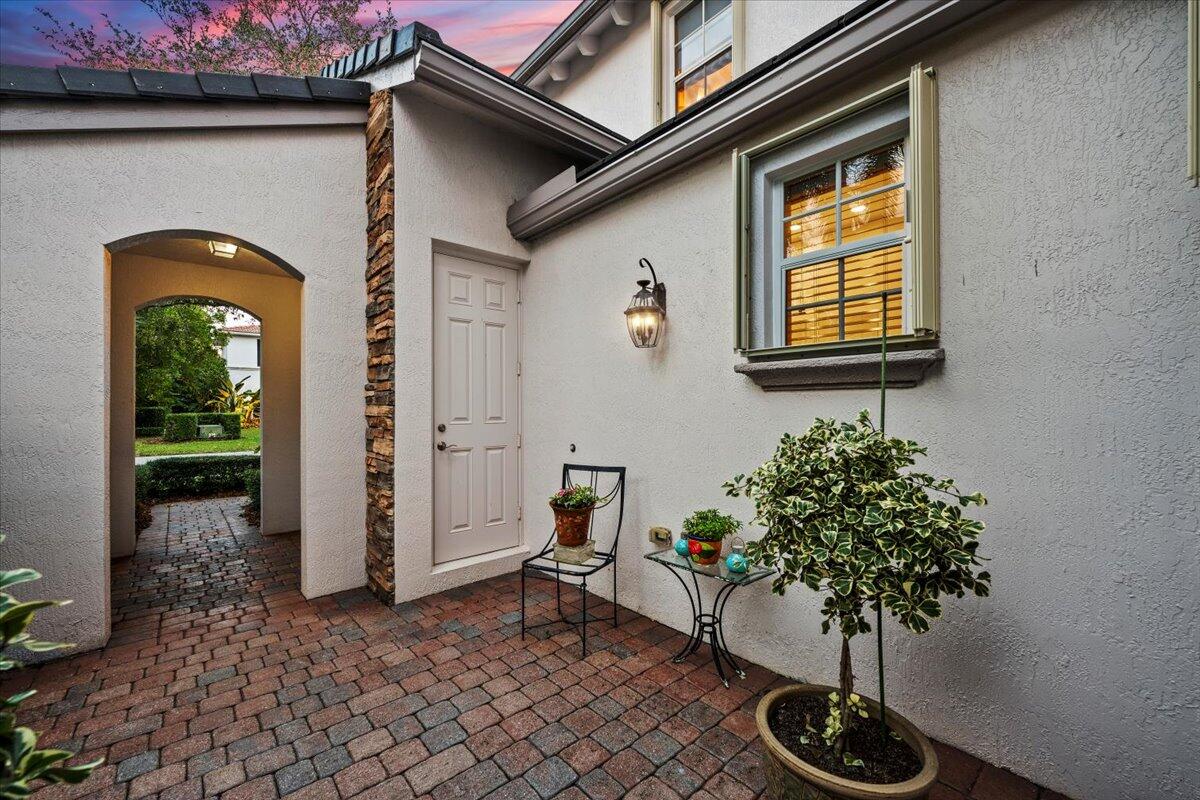 MLS #R11153489 image #33