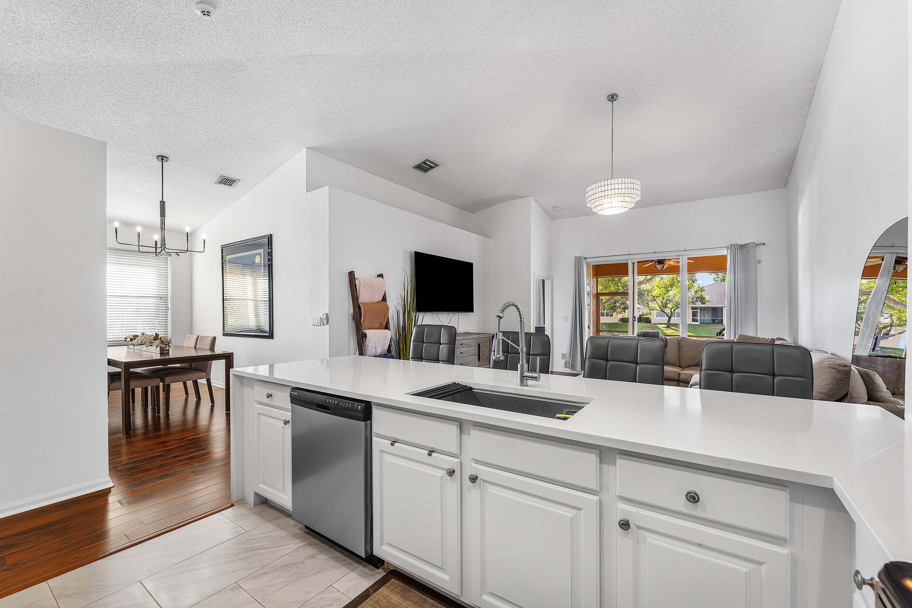 MLS #R11153508 image #7