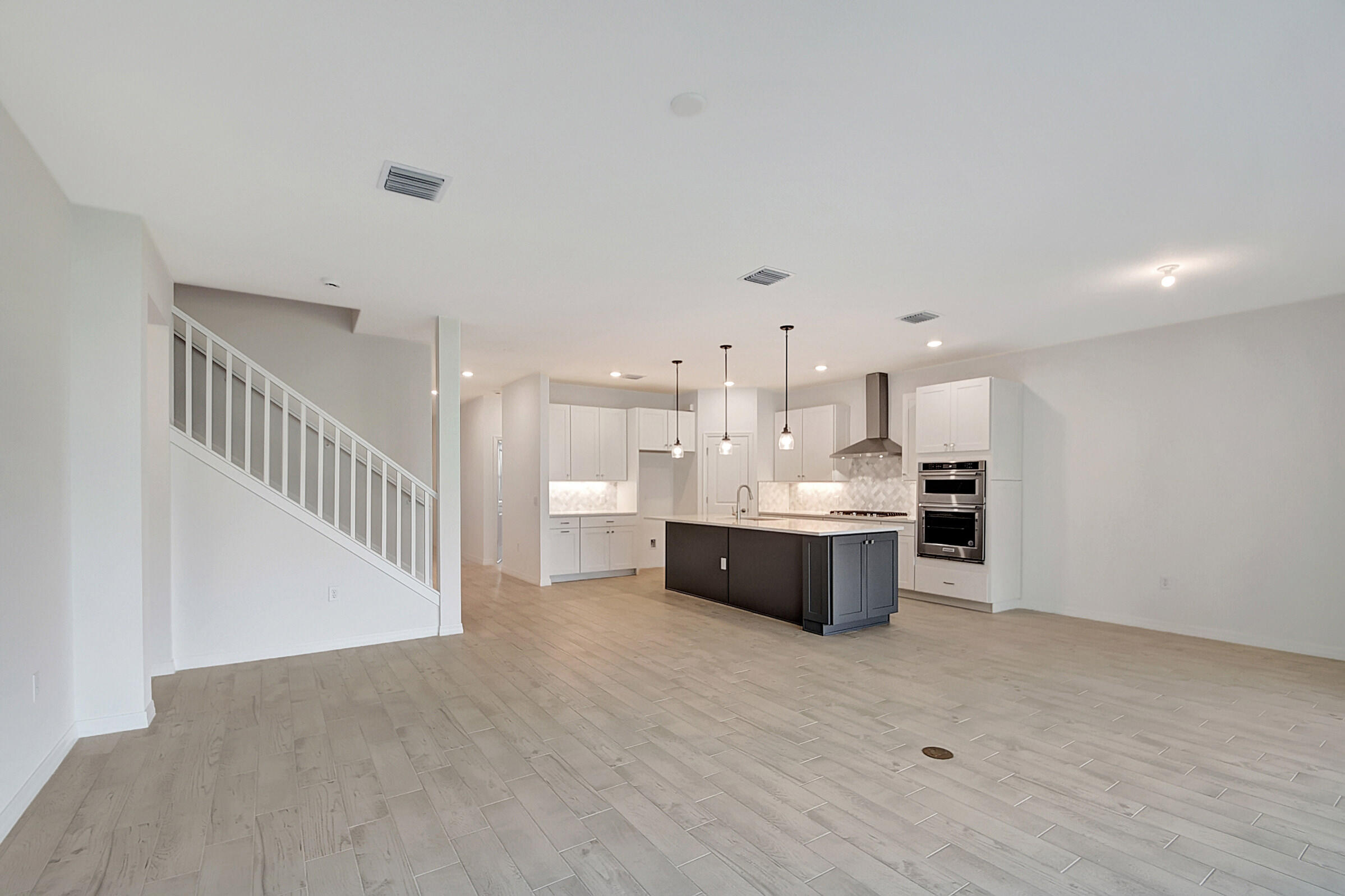 MLS #R11153558 image #7