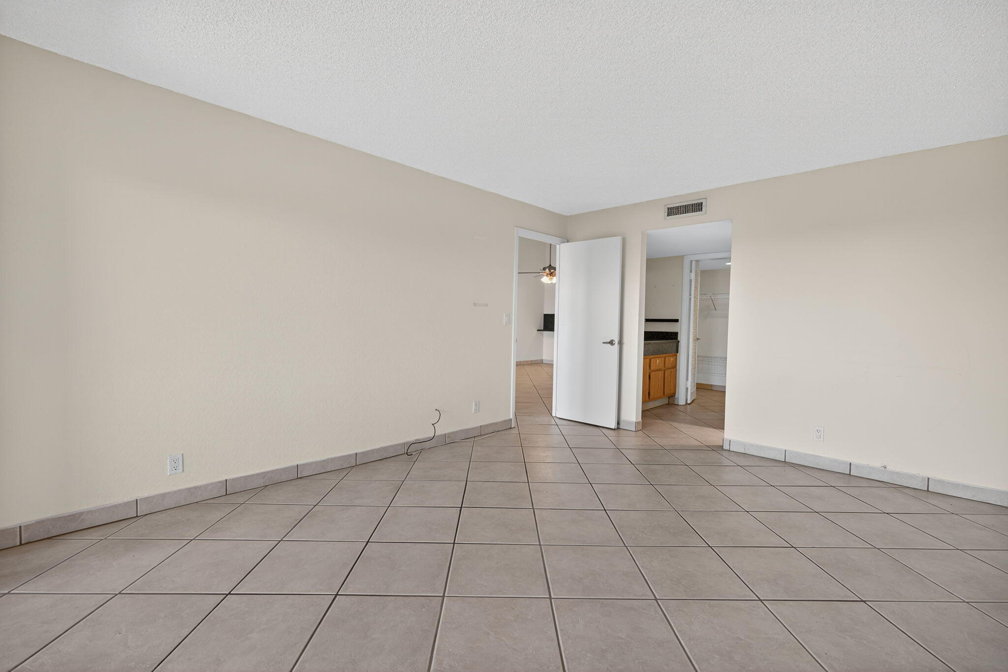 MLS #R11153600 image #15