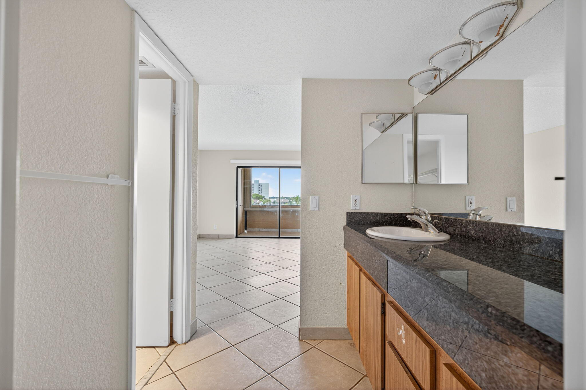 MLS #R11153600 image #20