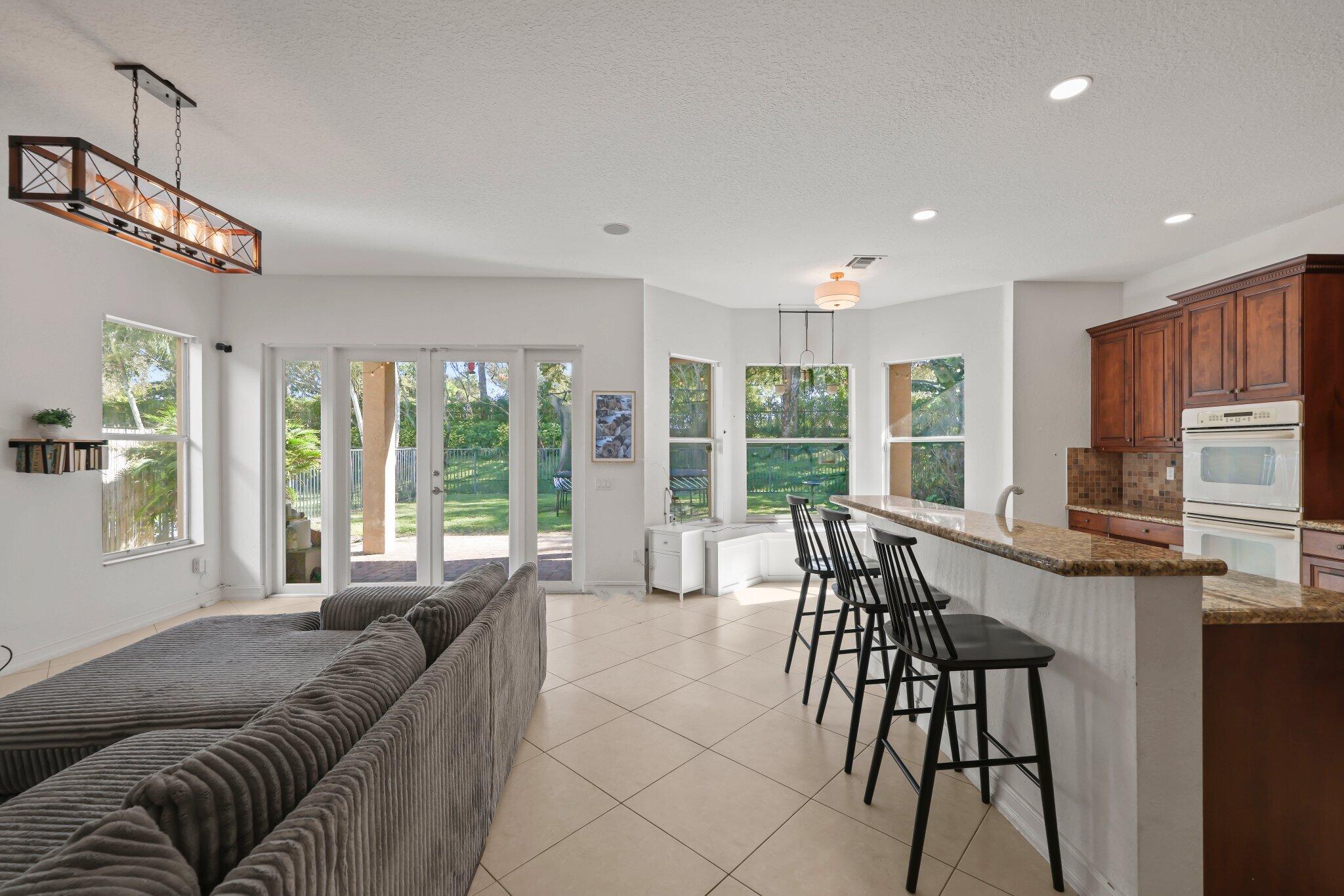 MLS #R11153606 image #10