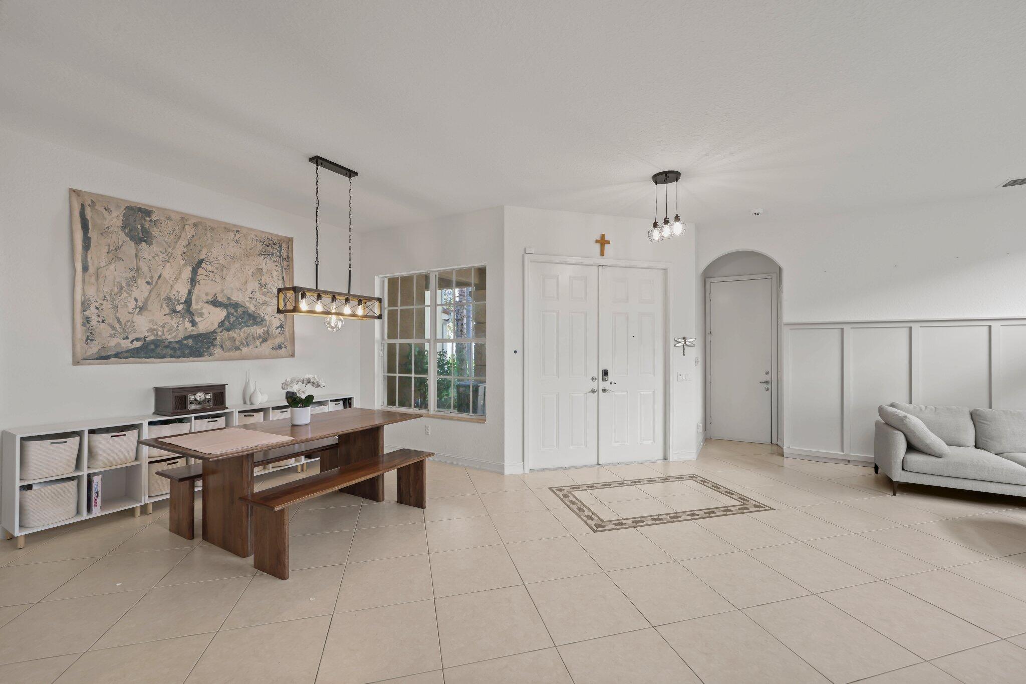 MLS #R11153606 image #3