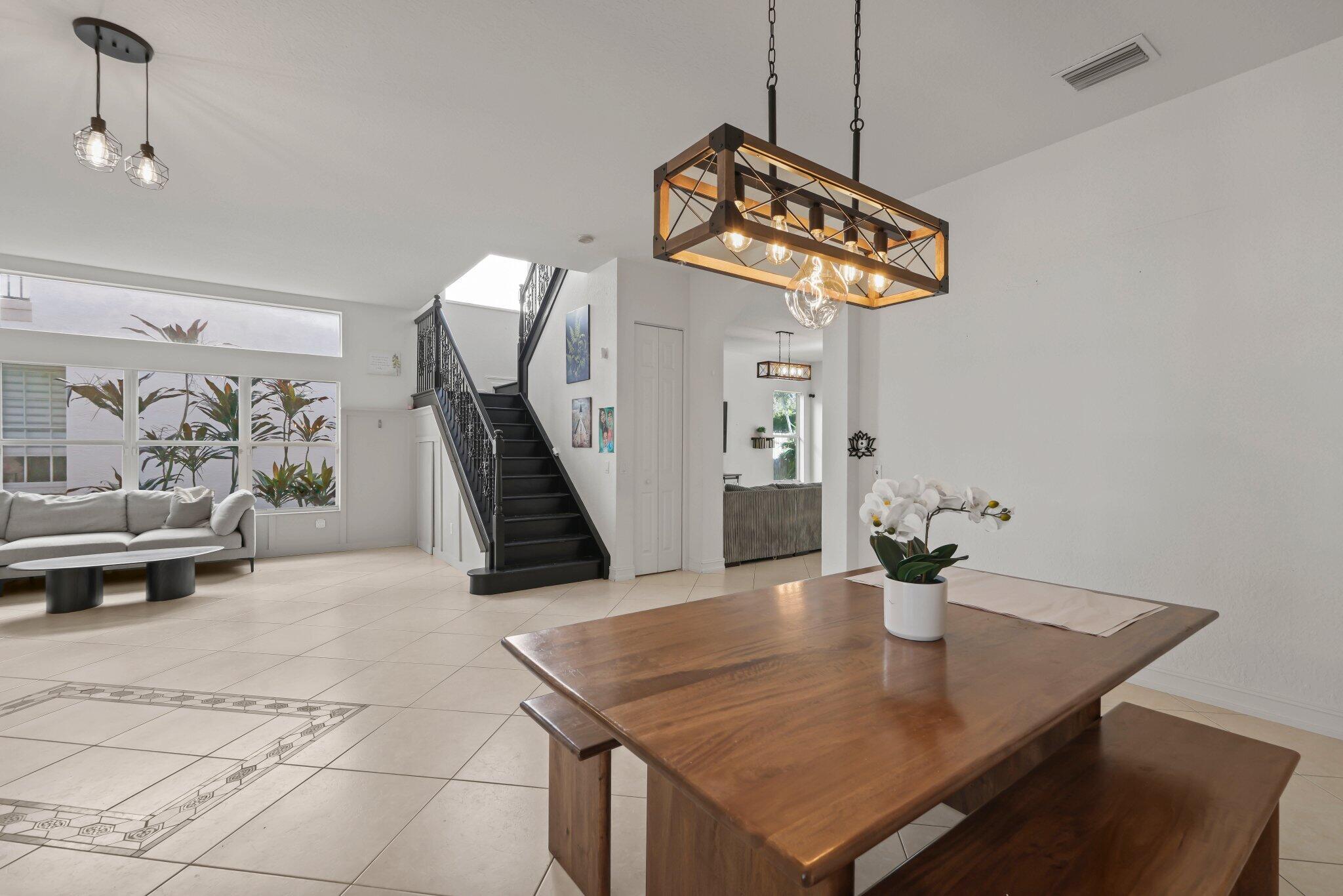 MLS #R11153606 image #8