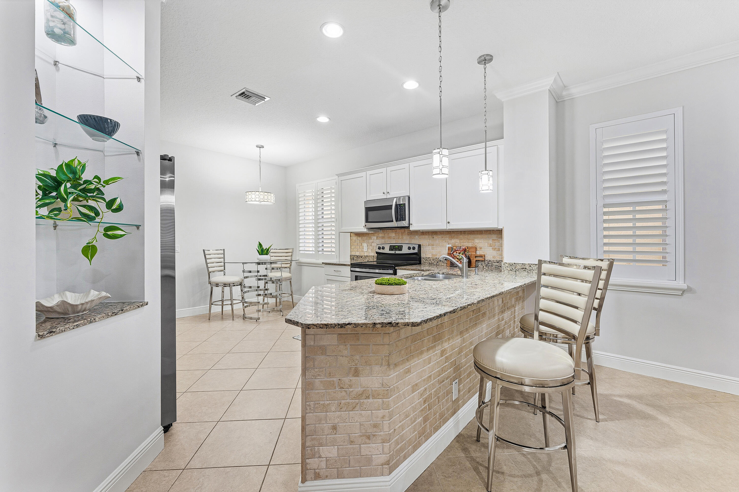 MLS #R11153622 image #7