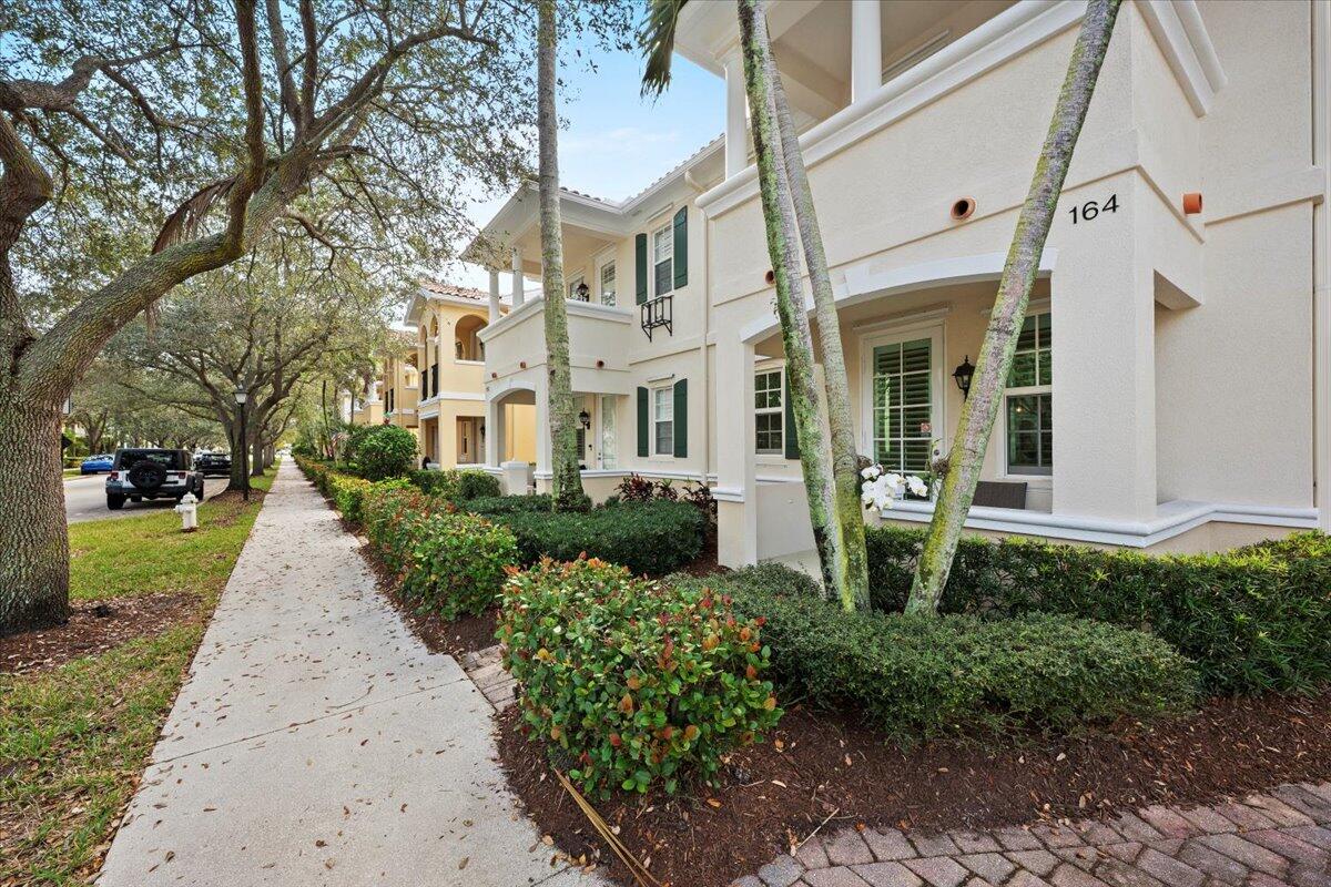 MLS #R11153651 image #2