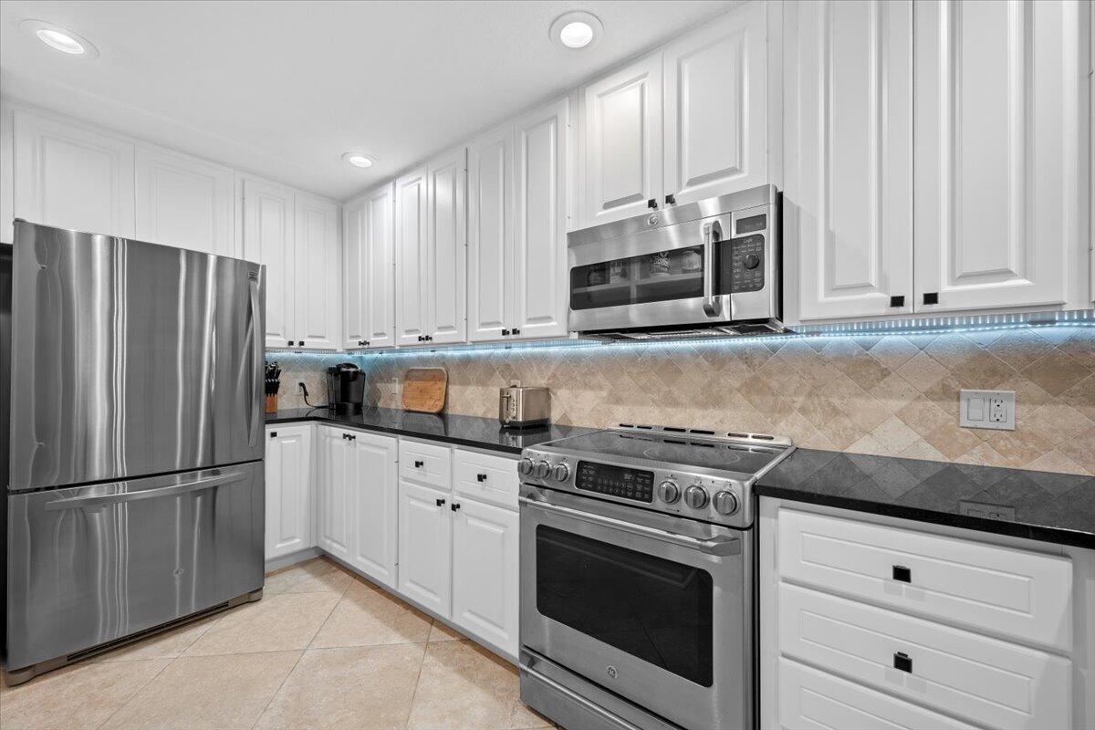 MLS #R11153651 image #3