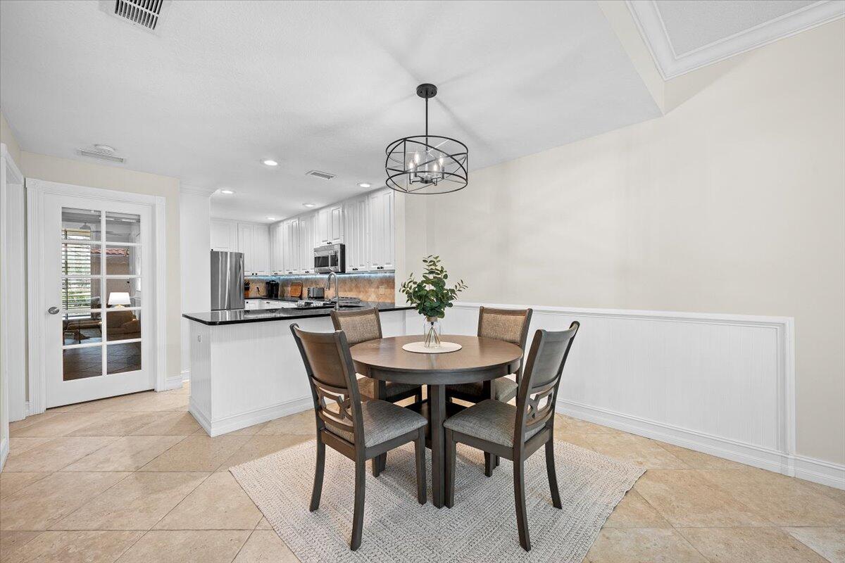 MLS #R11153651 image #5