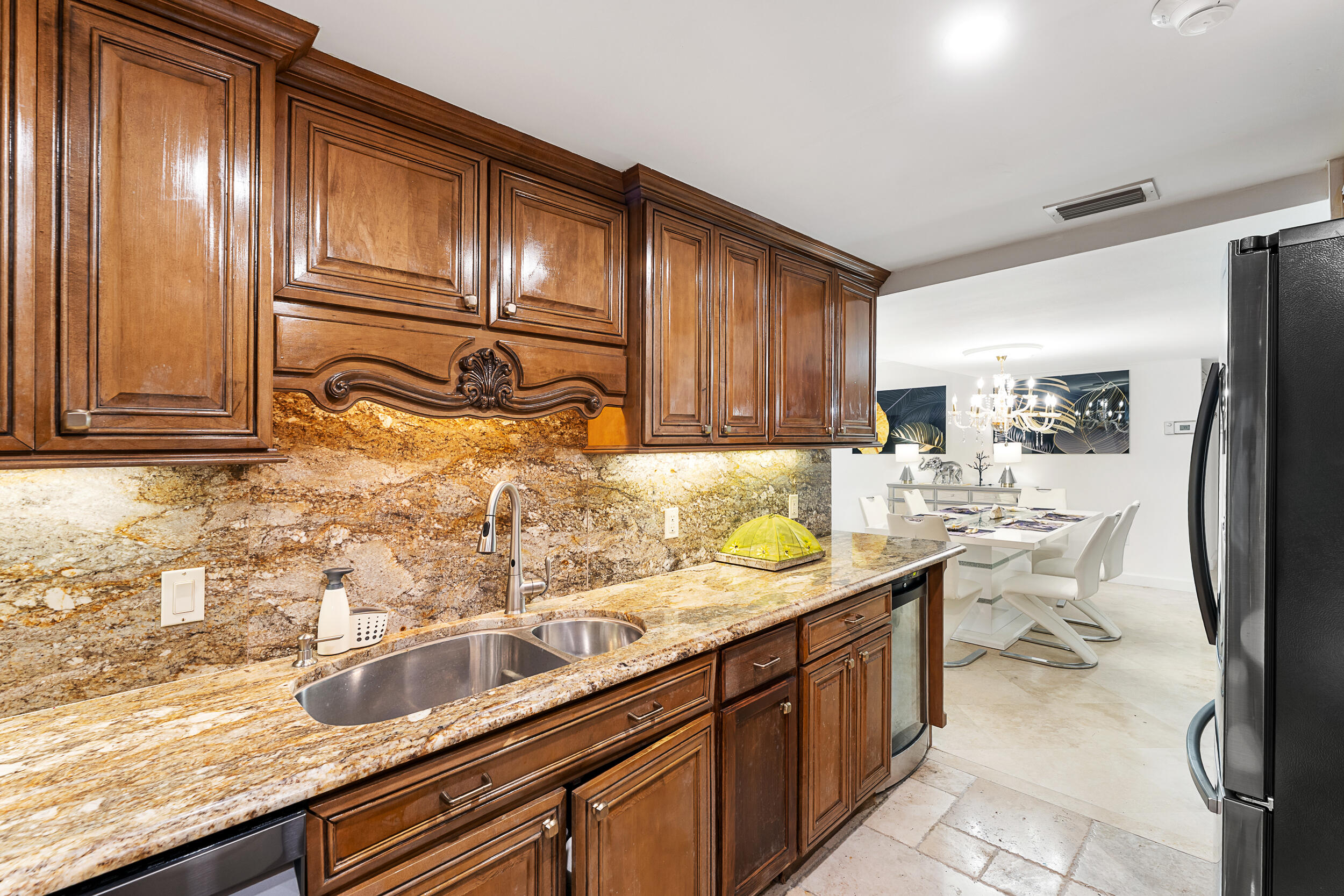 MLS #R11153654 image #7