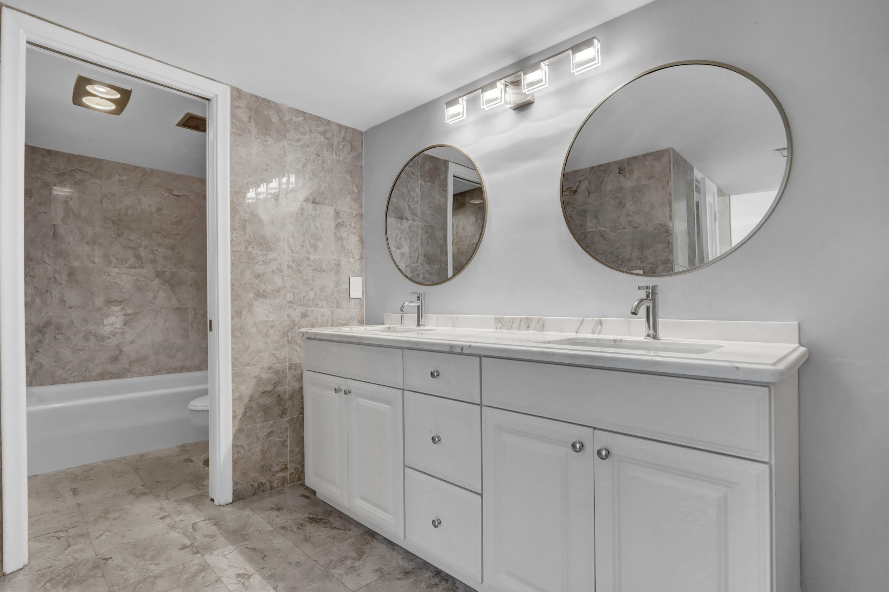 MLS #R11153795 image #6