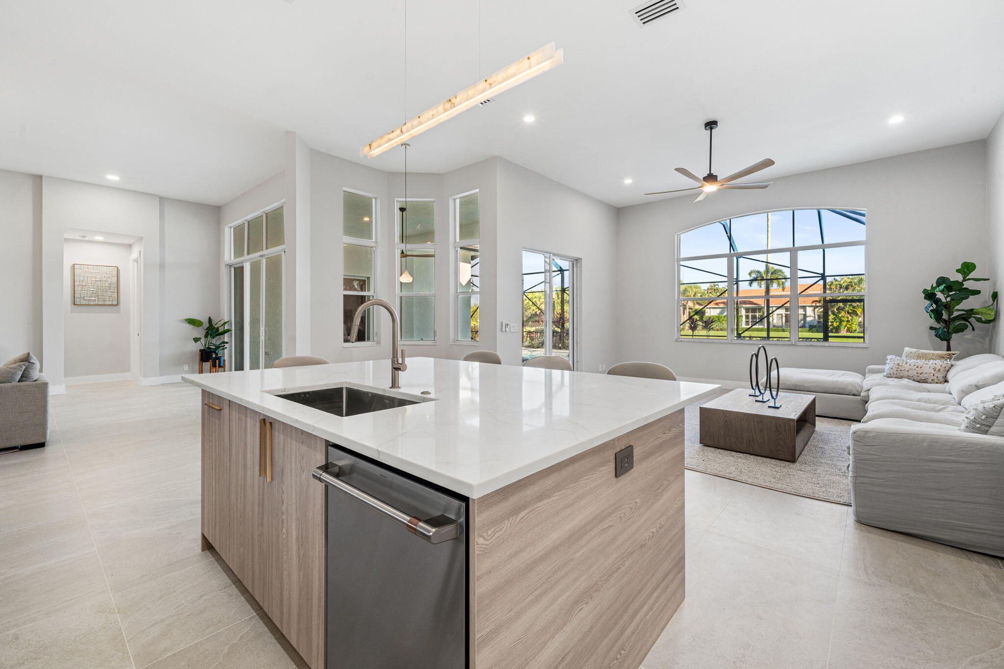 MLS #R11153805 image #8