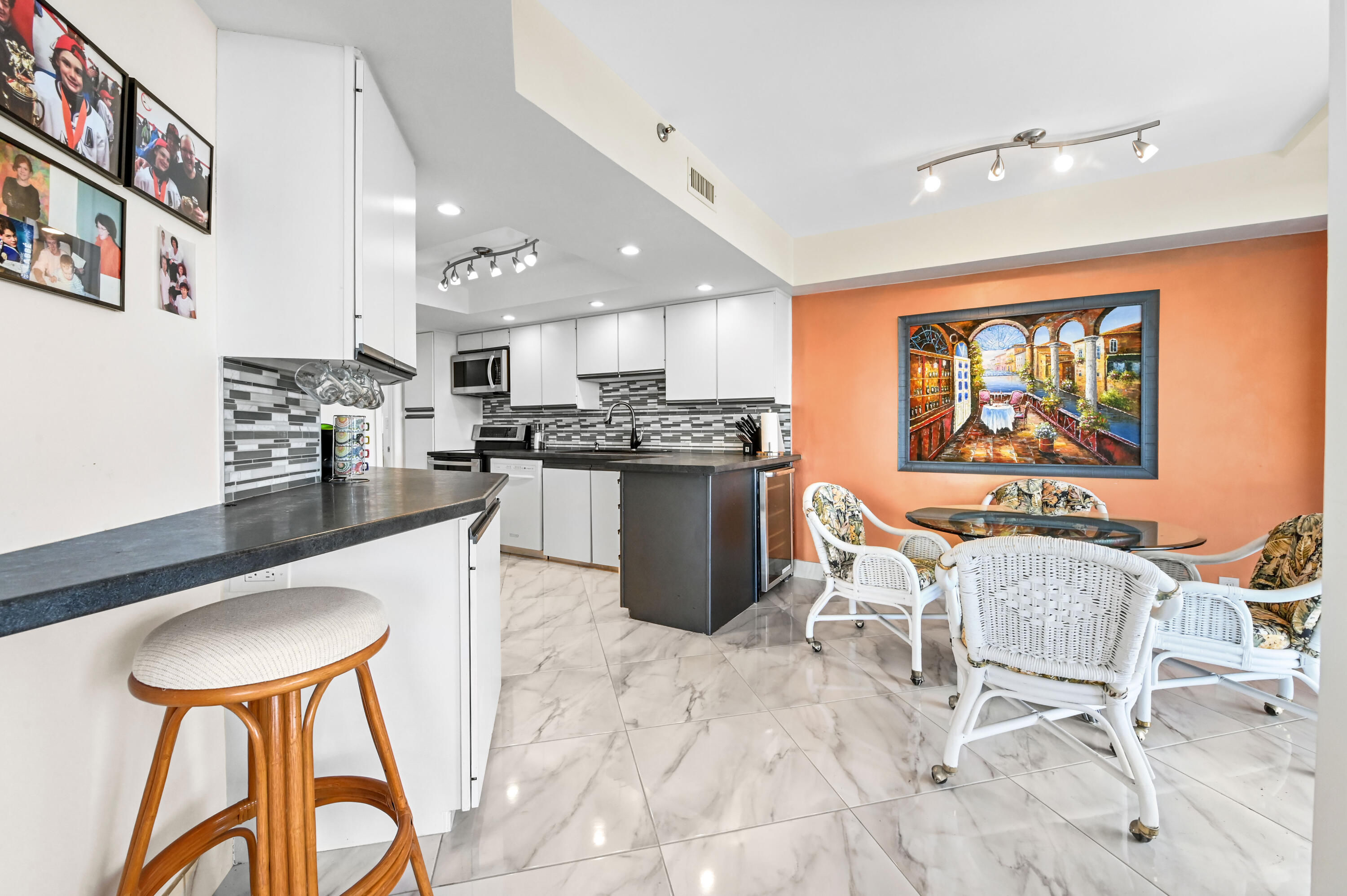 MLS #R11153820 image #12