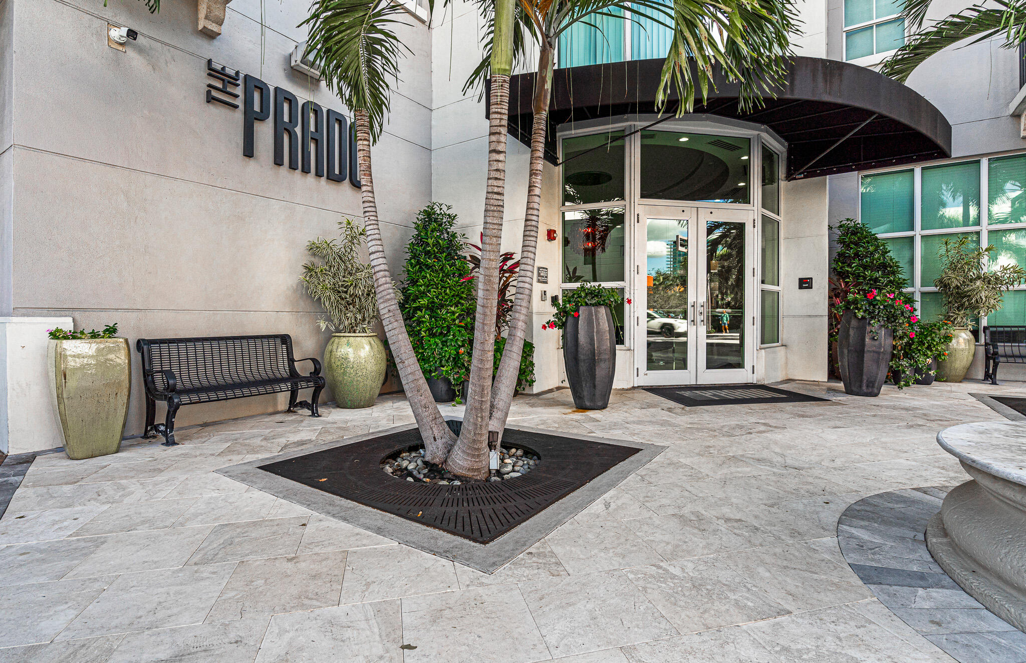 MLS #R11153832 image #1