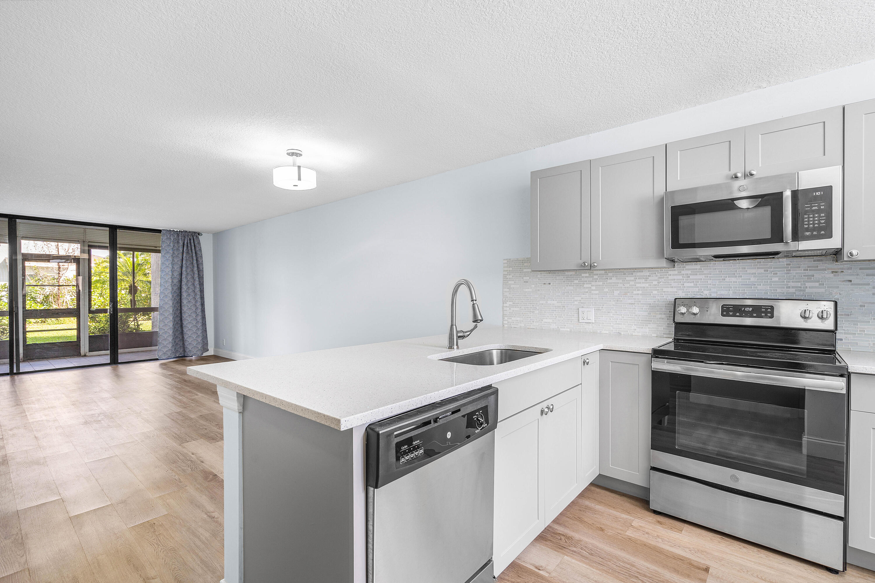 MLS #R11153846 image #3