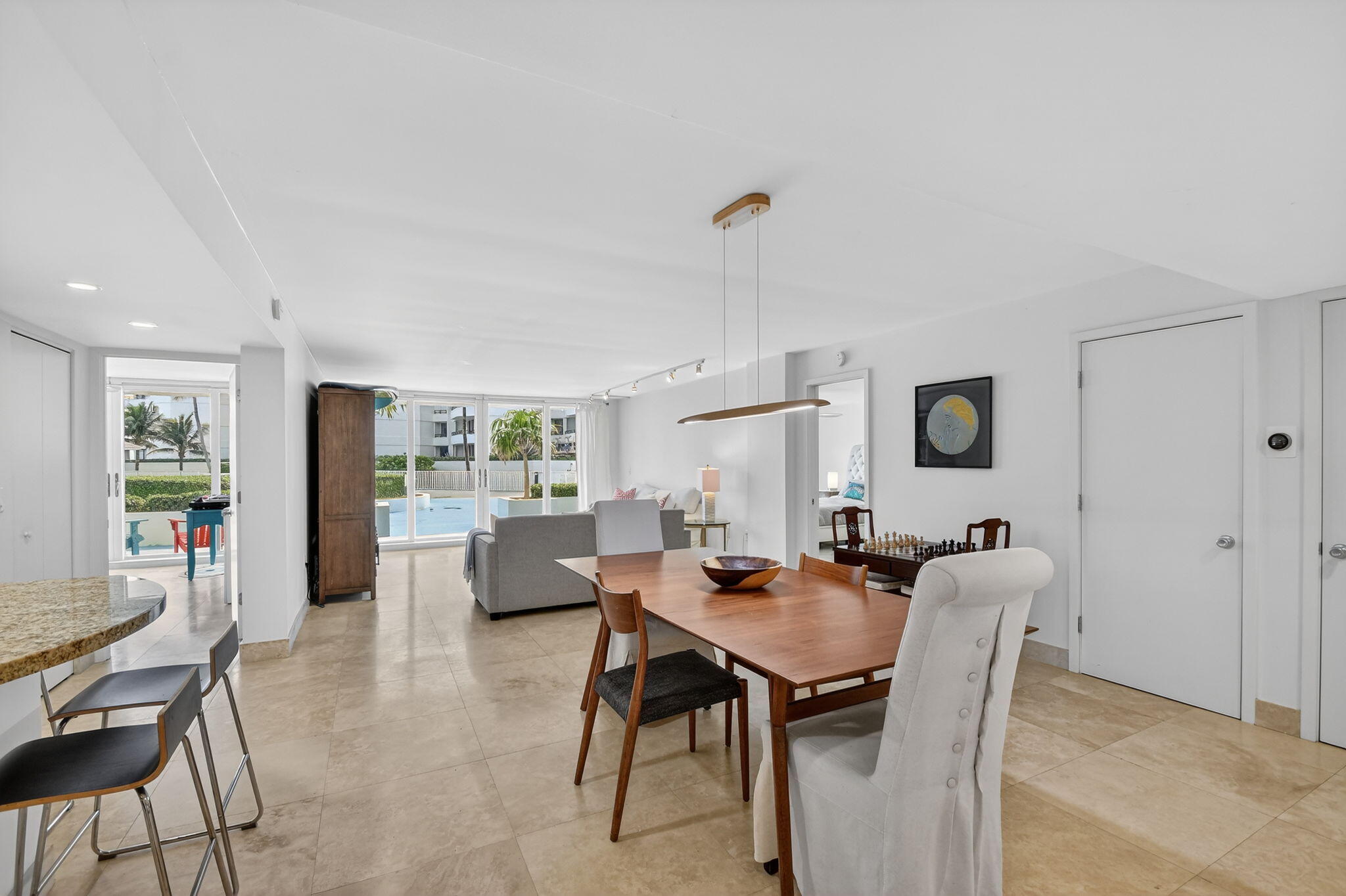 MLS #R11153873 image #3