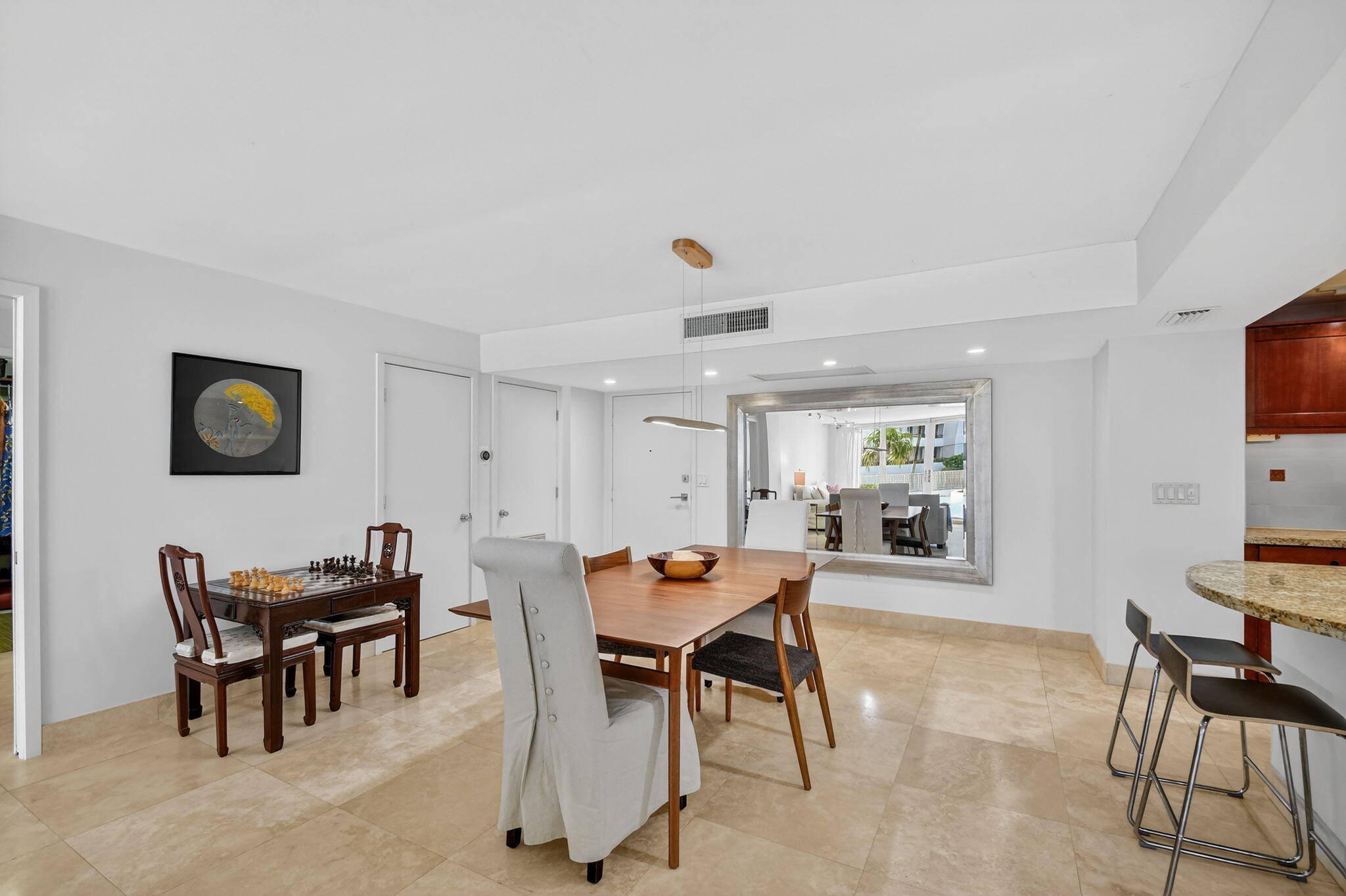 MLS #R11153873 image #4