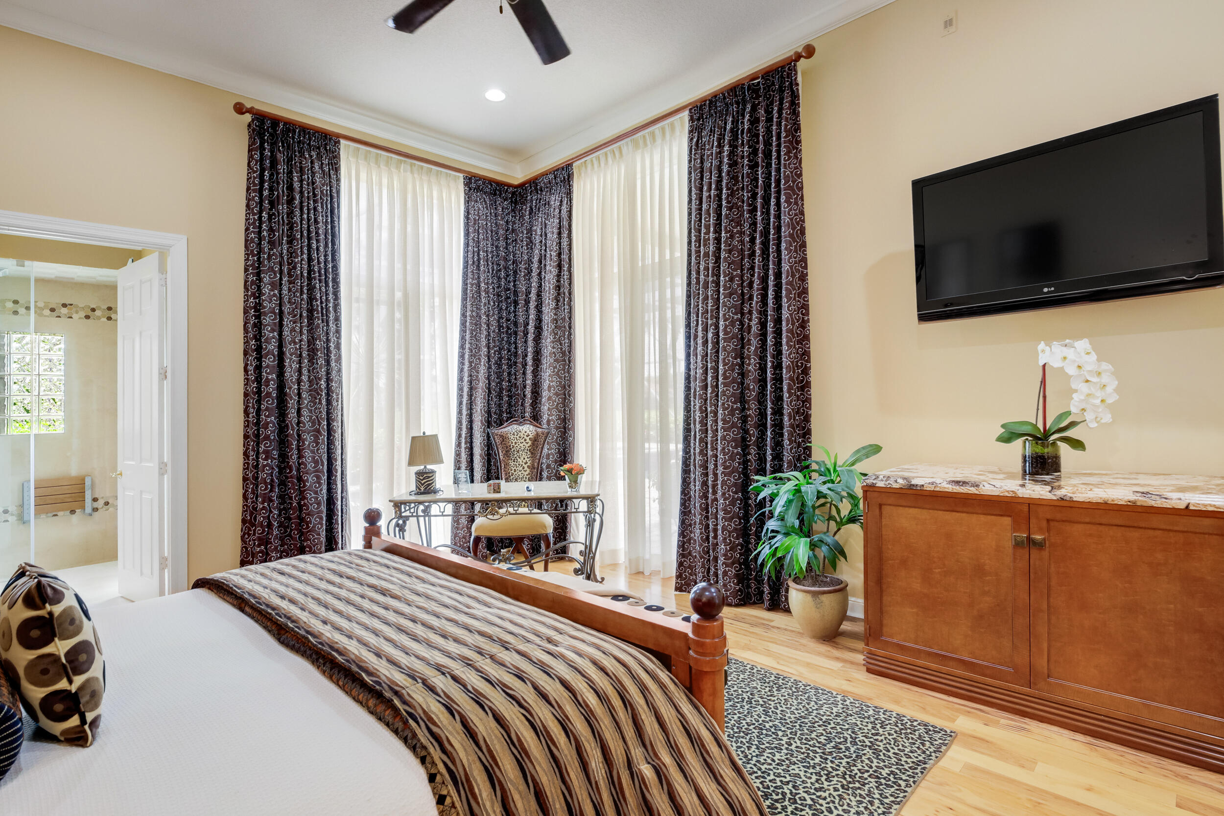 MLS #R11153875 image #21