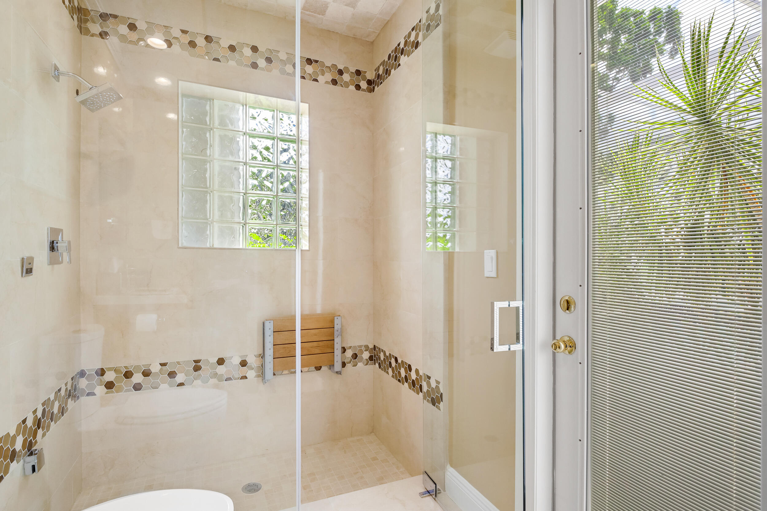 MLS #R11153875 image #32