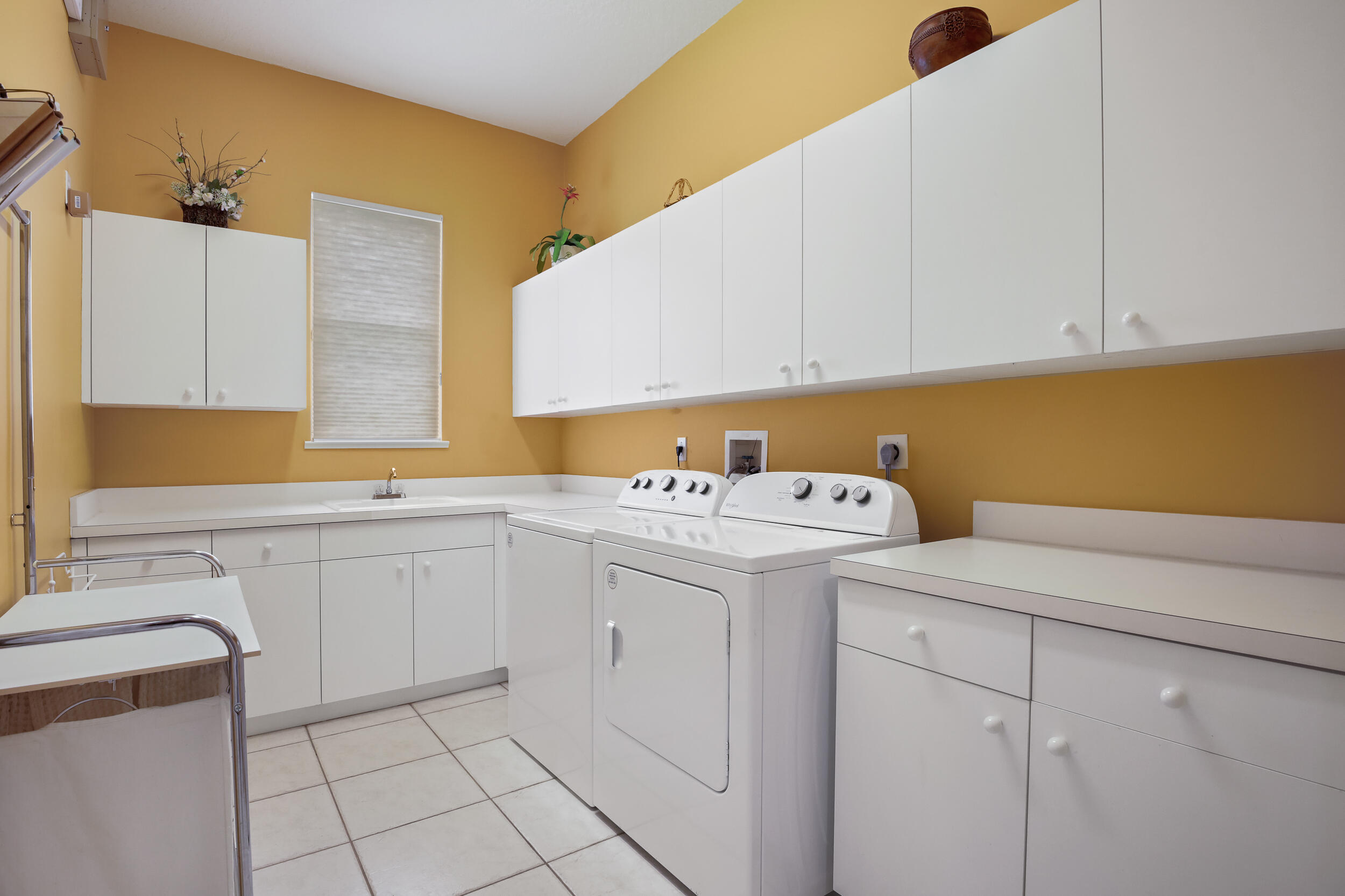 MLS #R11153875 image #38