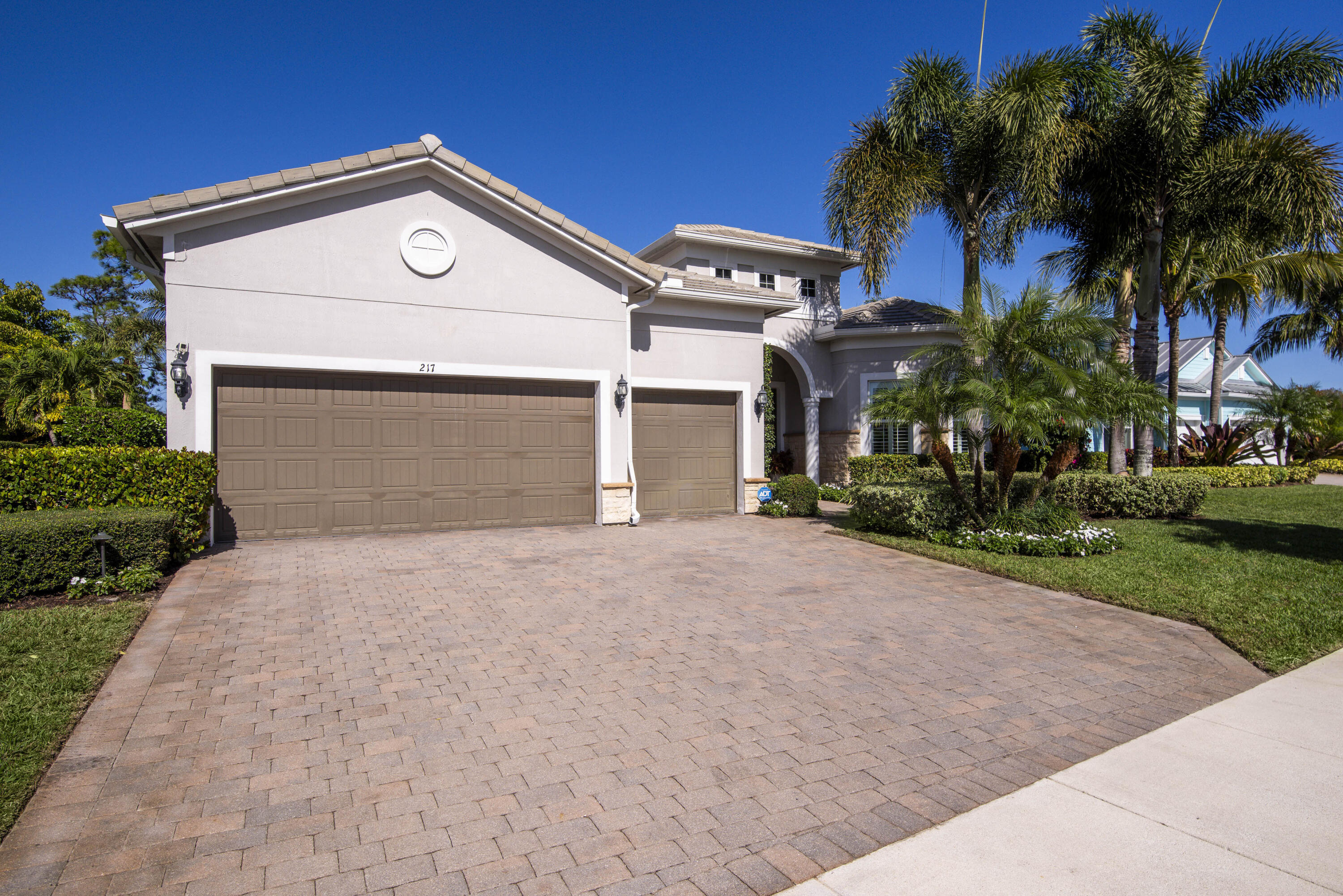 MLS #R11153924 image #1