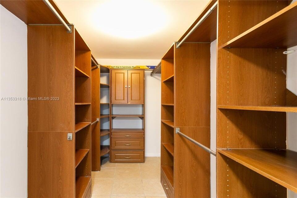 MLS #R11153940 image #16