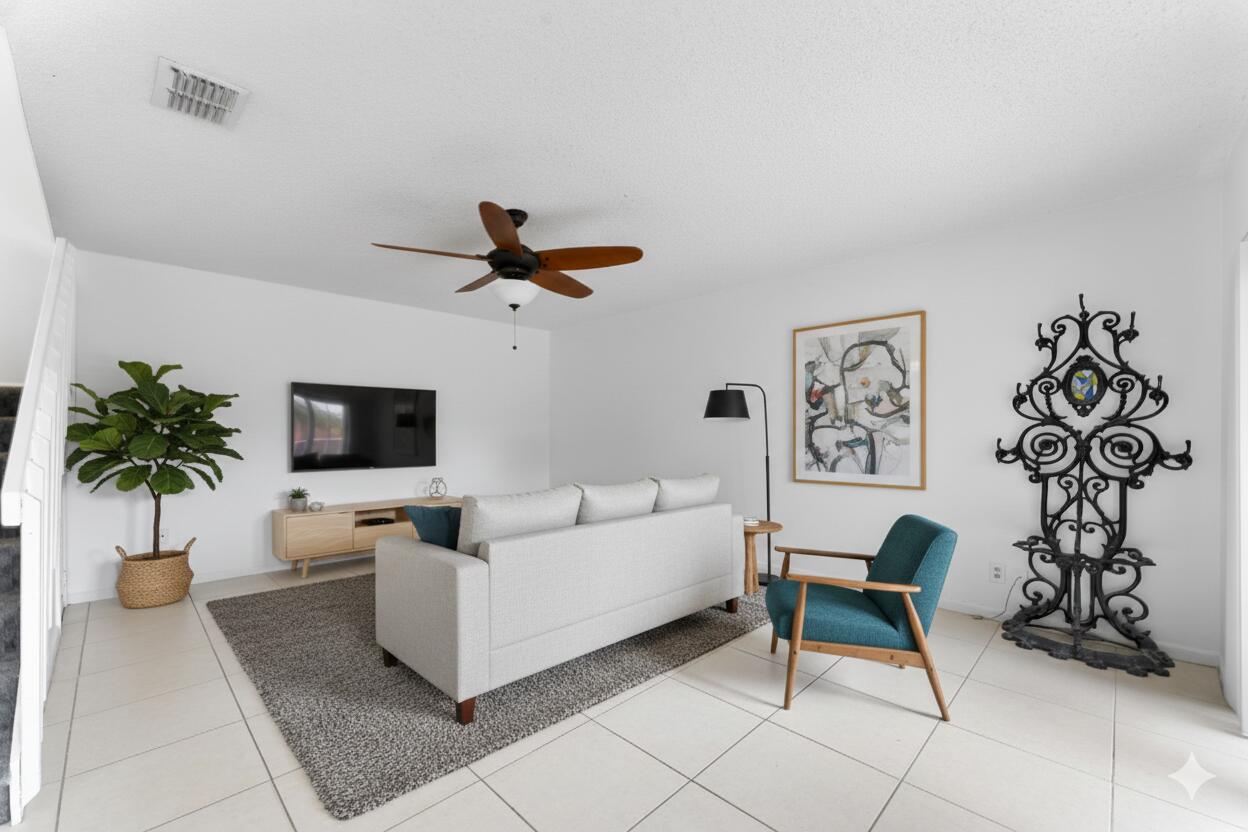 MLS #R11154079 image #0