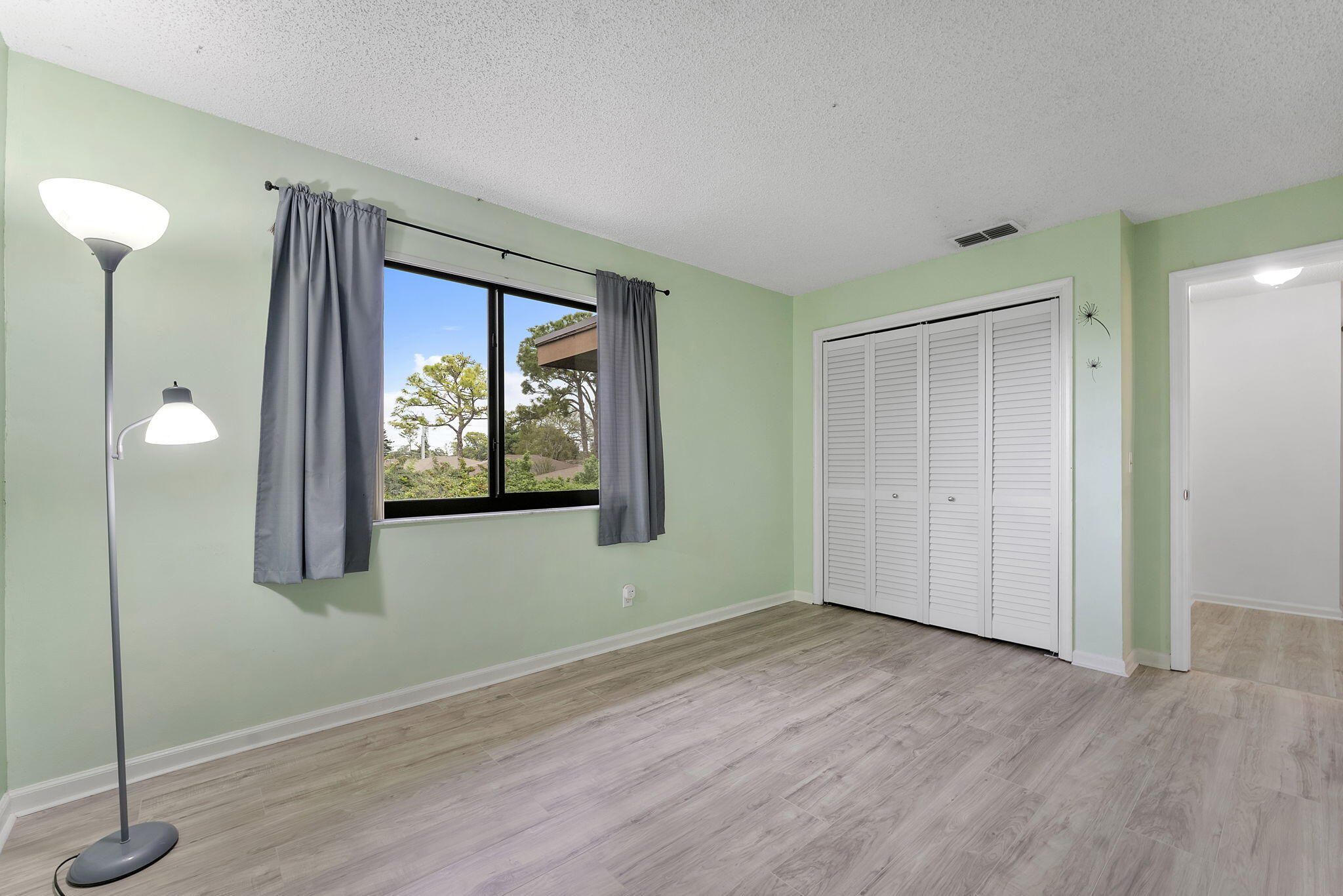 MLS #R11154079 image #12