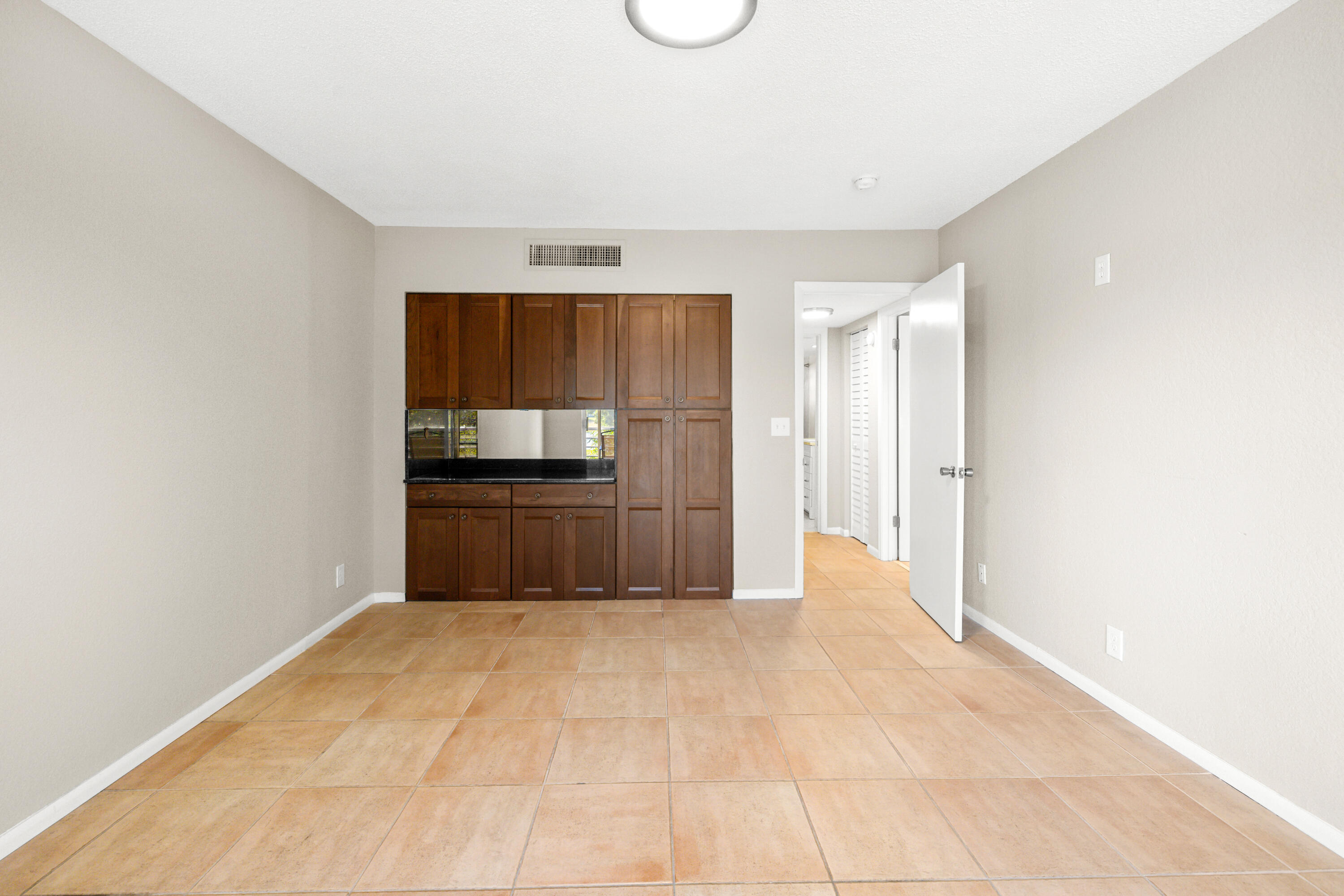 MLS #R11154309 image #19