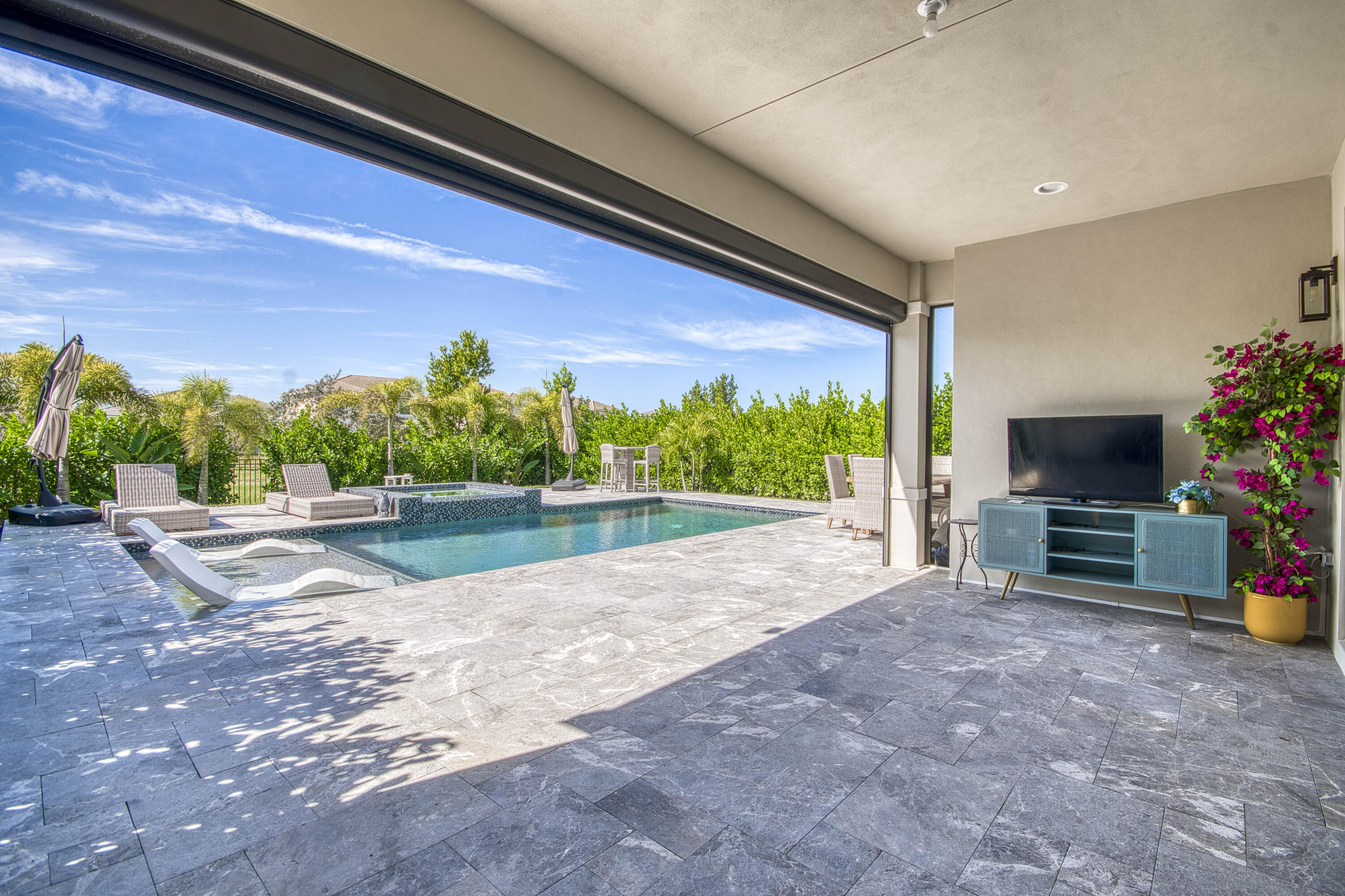 MLS #R11154394 image #41