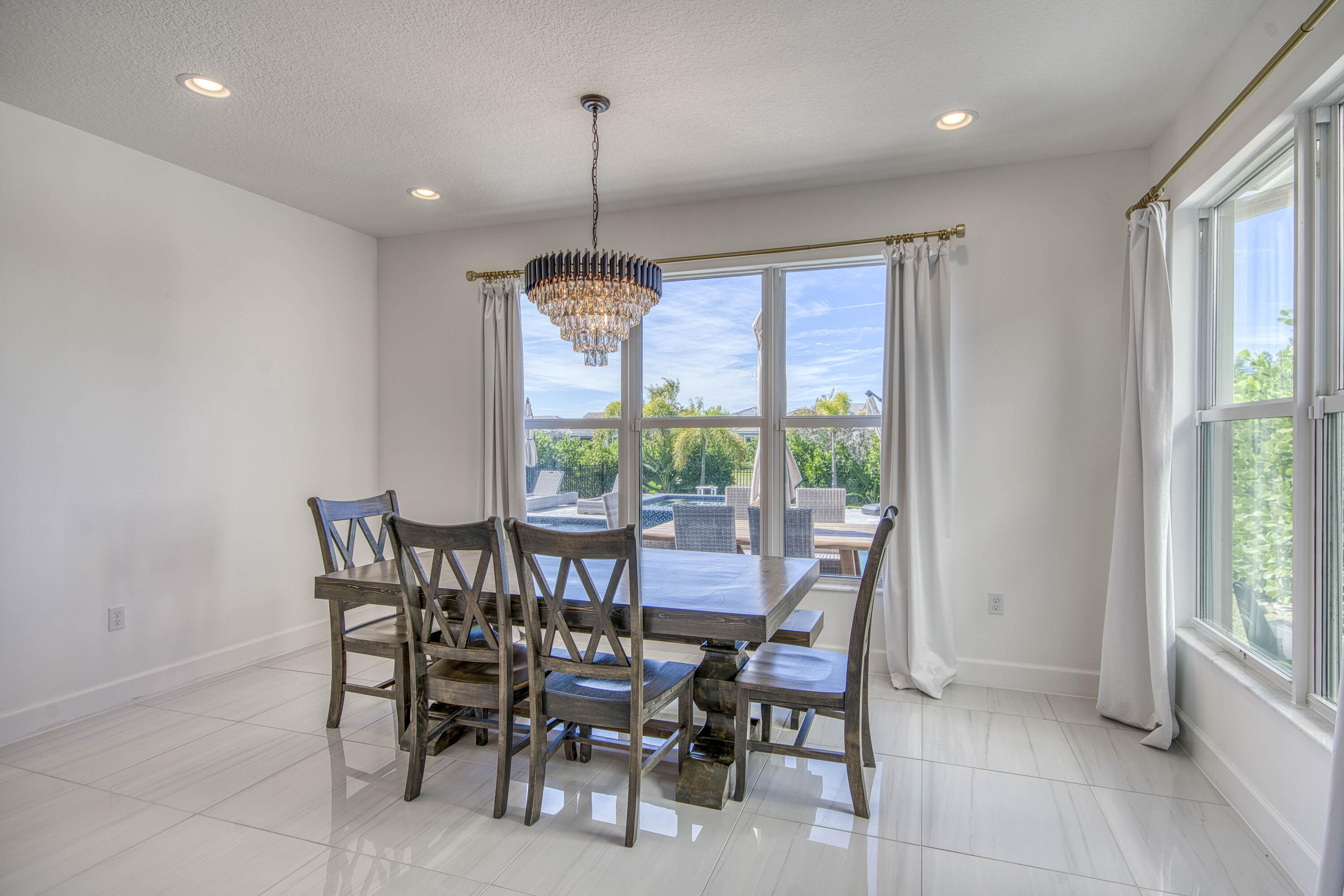 MLS #R11154394 image #15