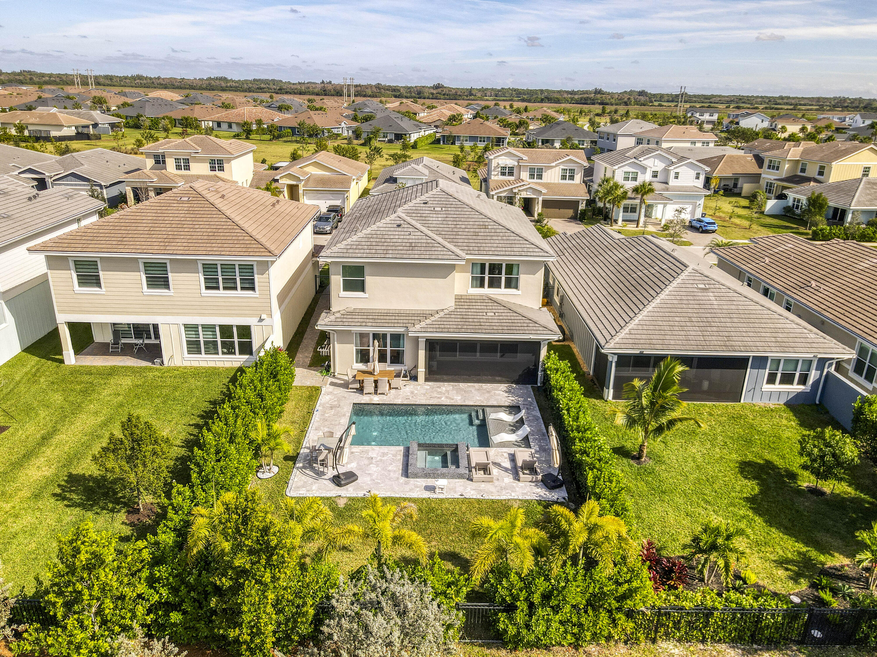 MLS #R11154394 image #54