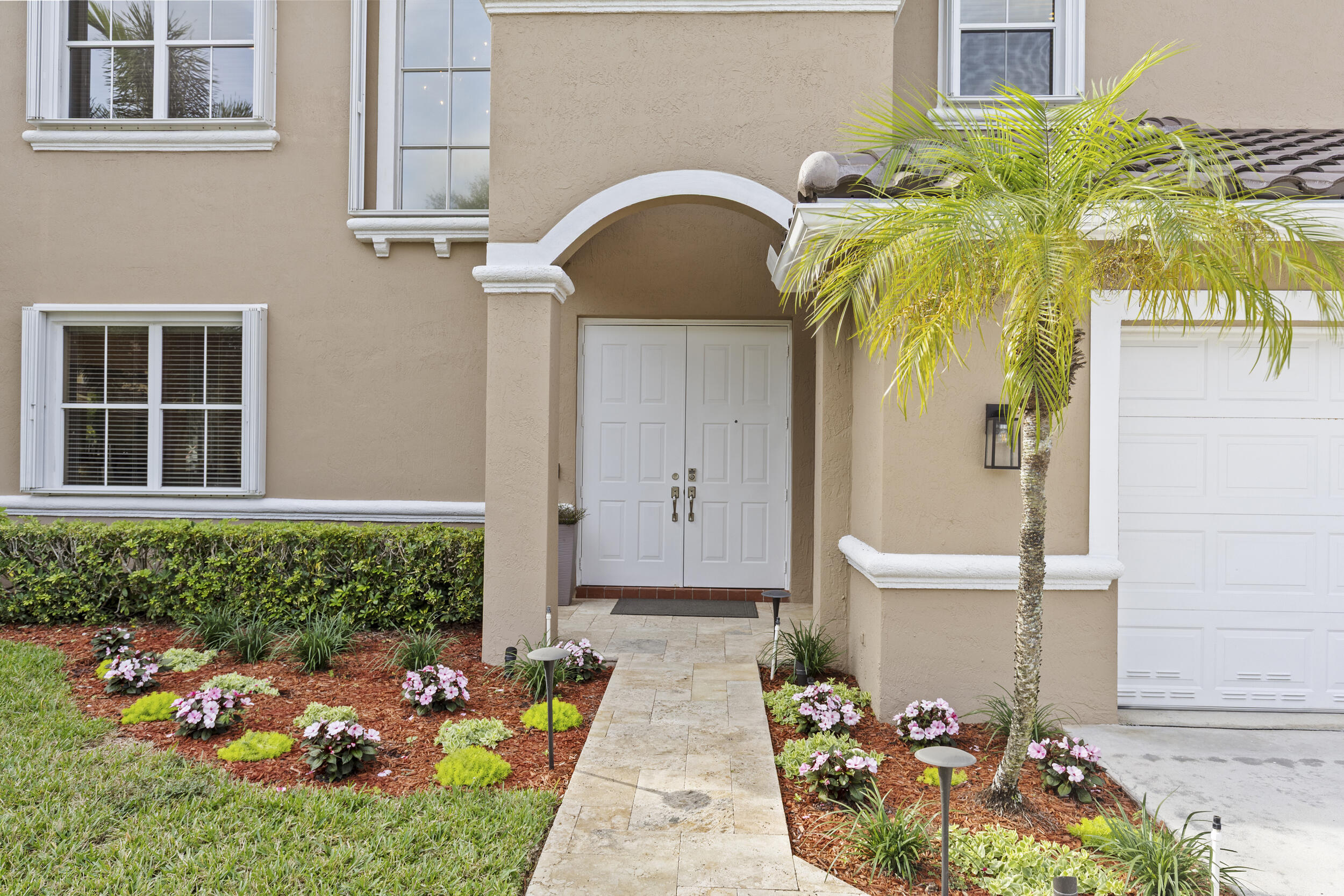 MLS #R11154523 image #2