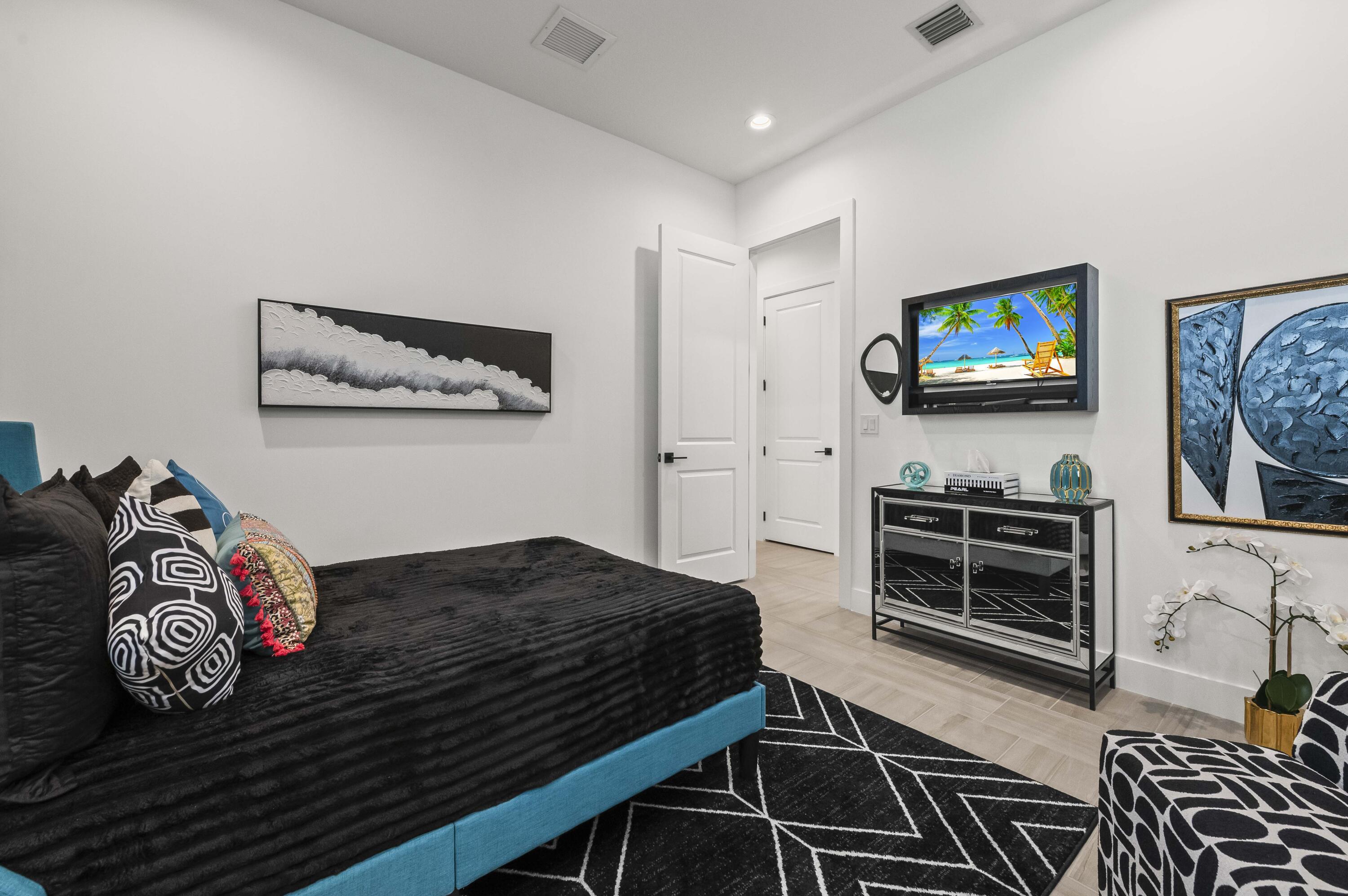 MLS #R11154580 image #32