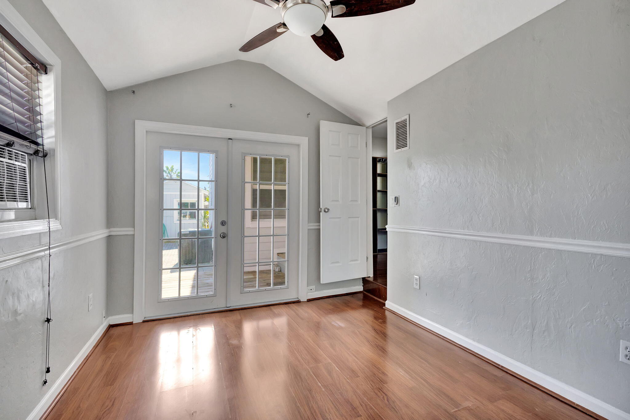 MLS #R11154605 image #27