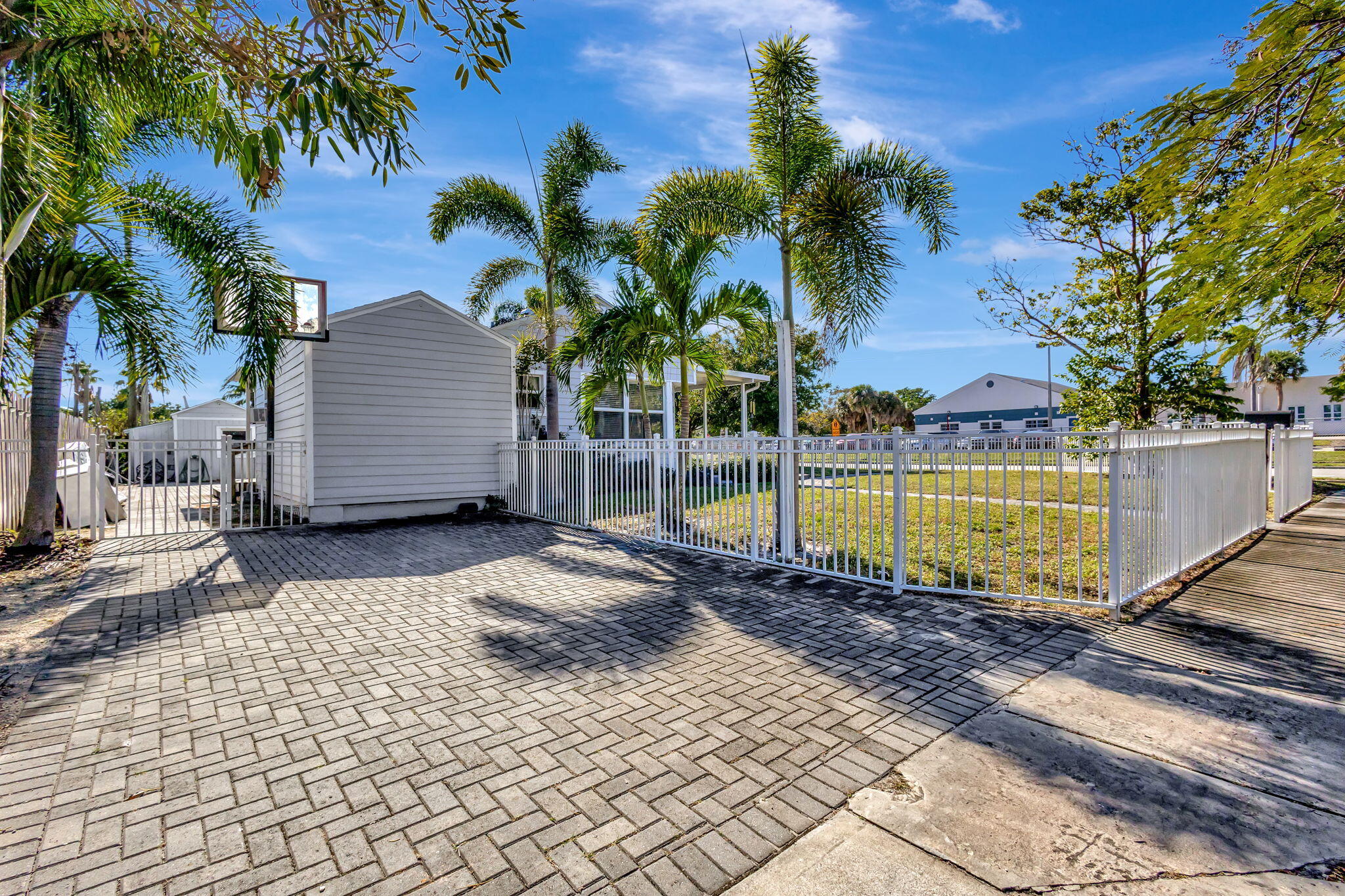 MLS #R11154605 image #5