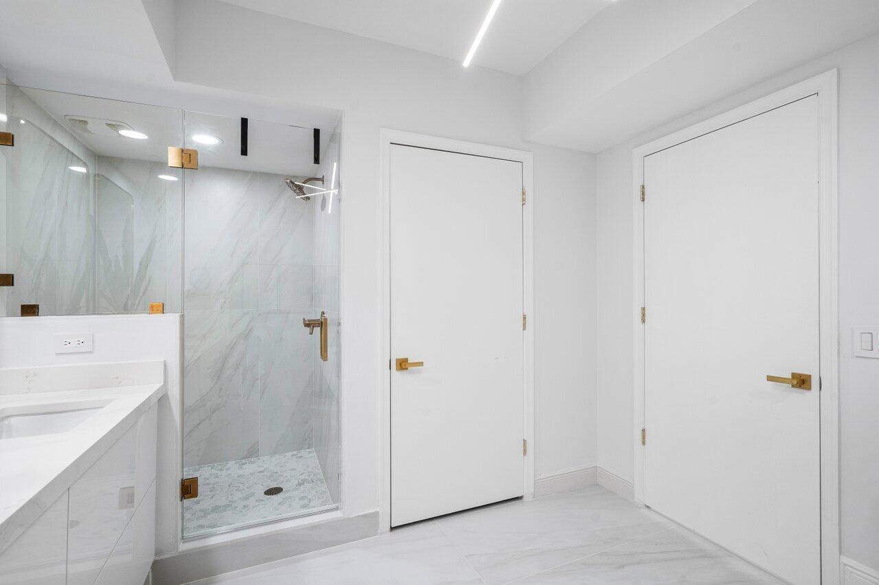 MLS #R11154746 image #23