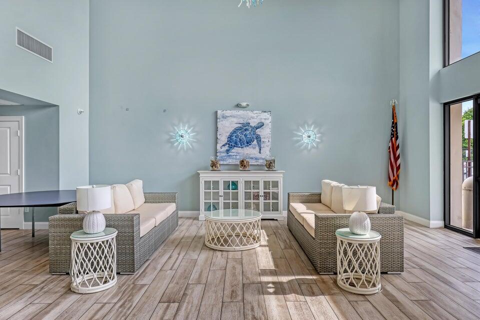 MLS #R11154796 image #8