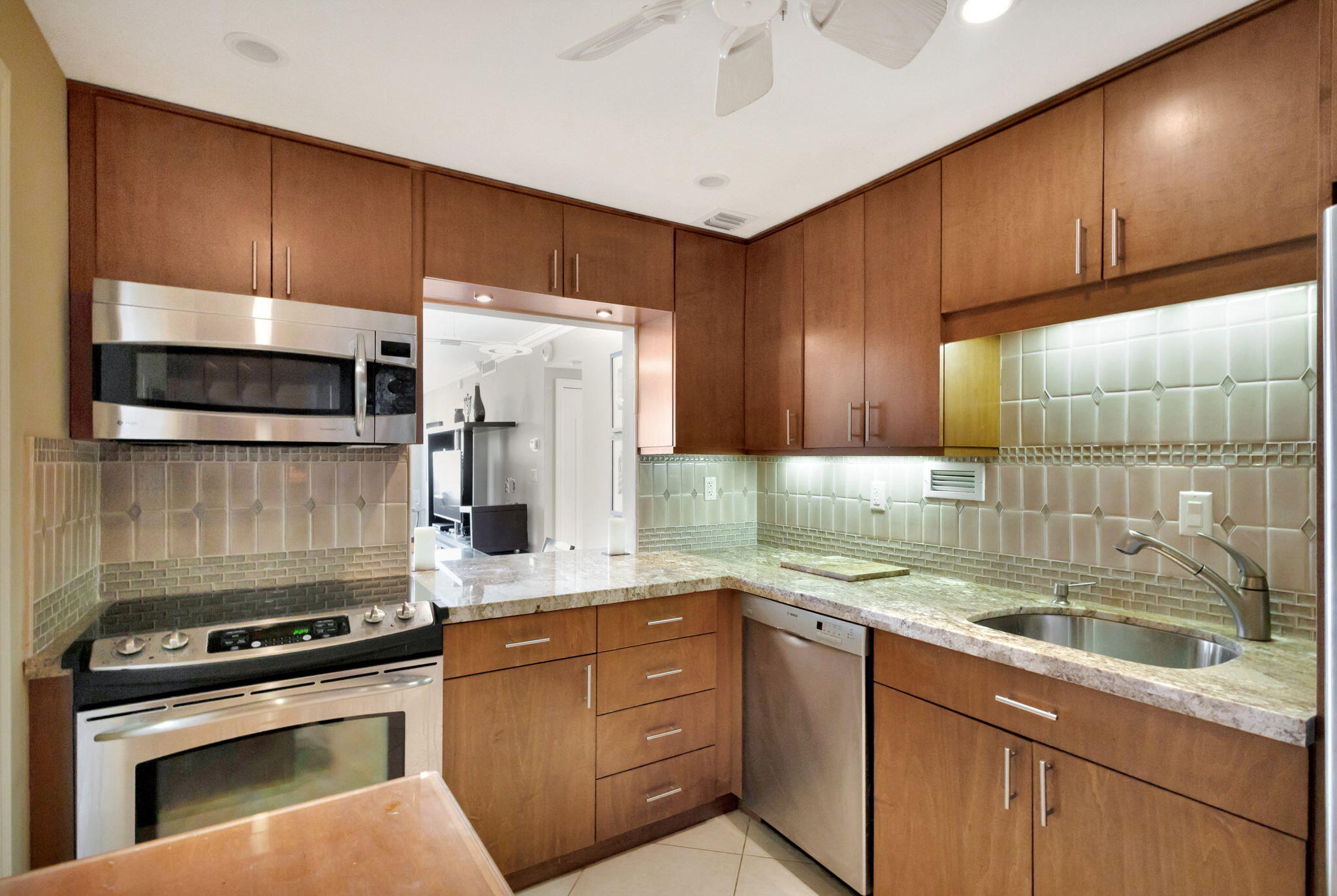 MLS #R11154958 image #2