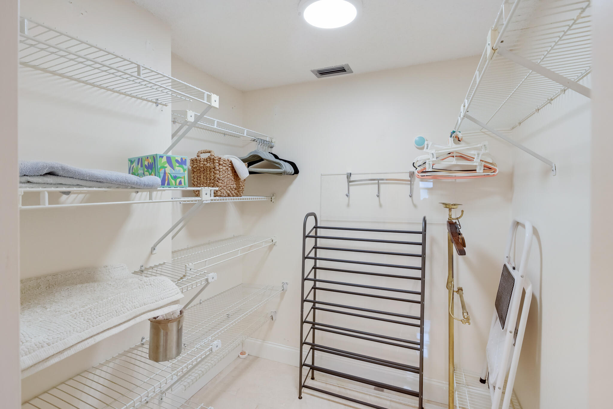 MLS #R11155012 image #12