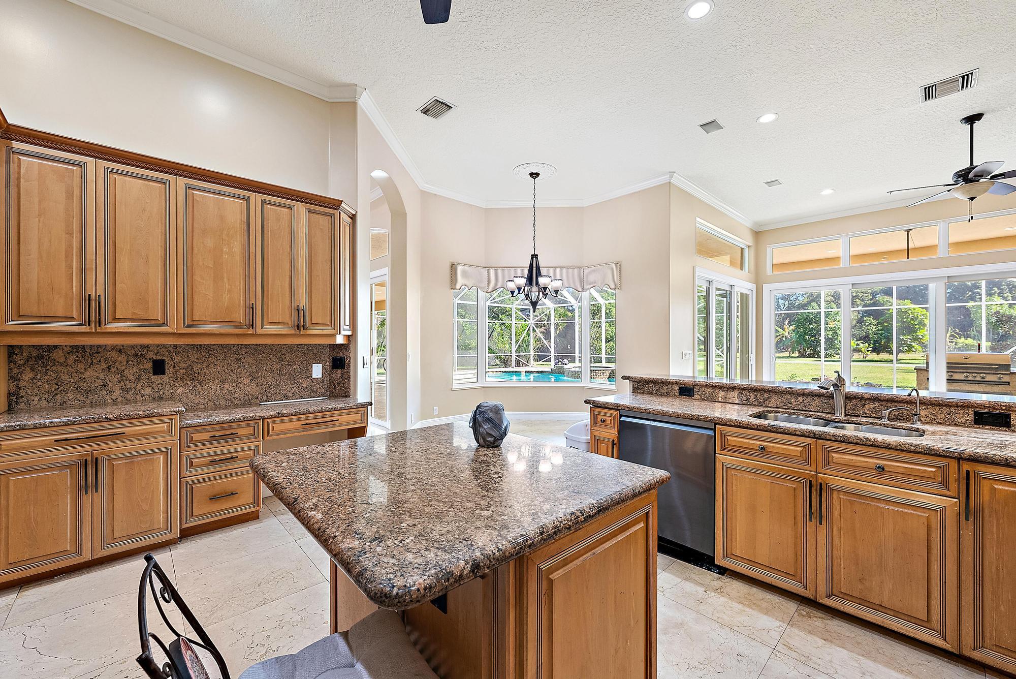 MLS #R11155018 image #11