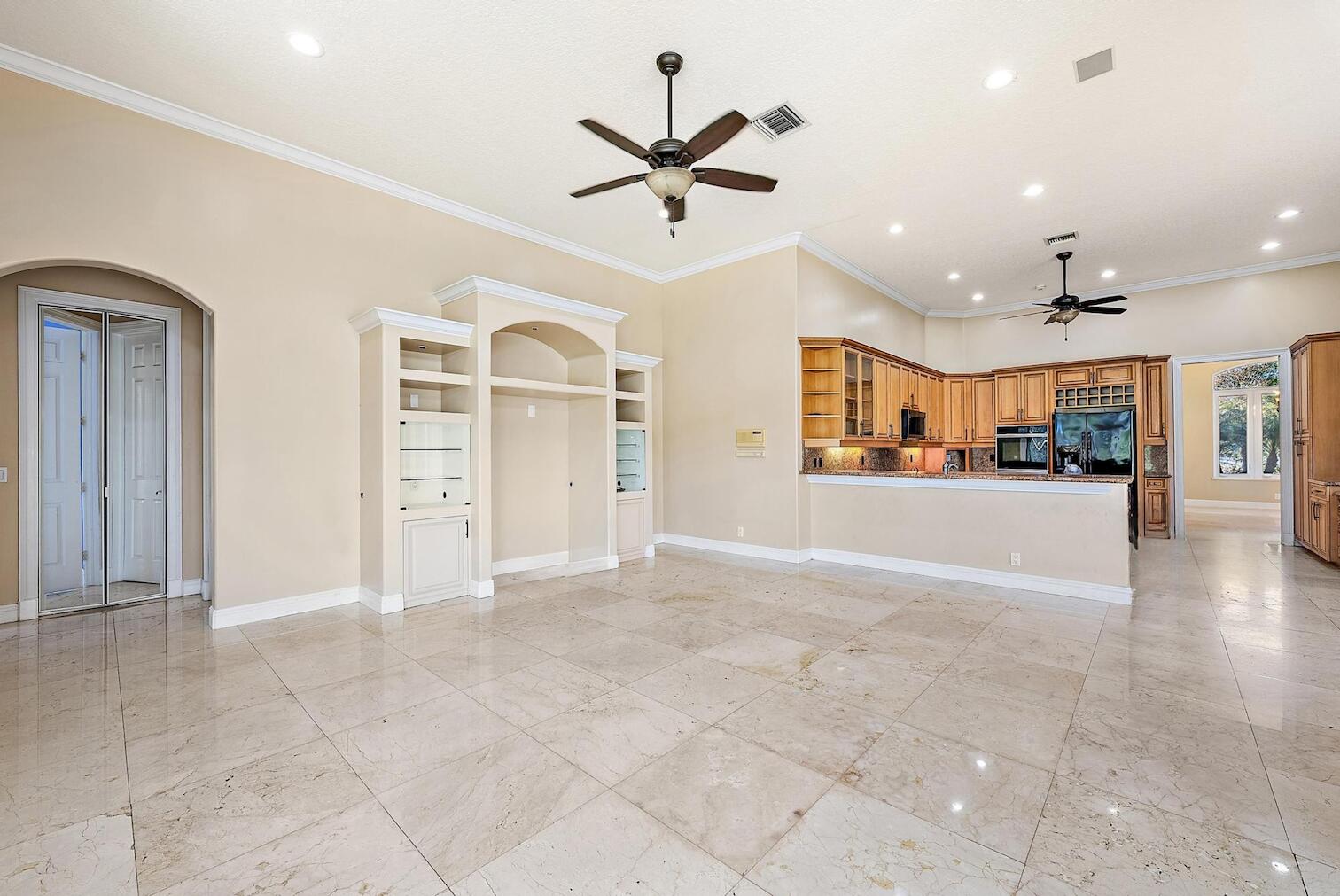 MLS #R11155018 image #8