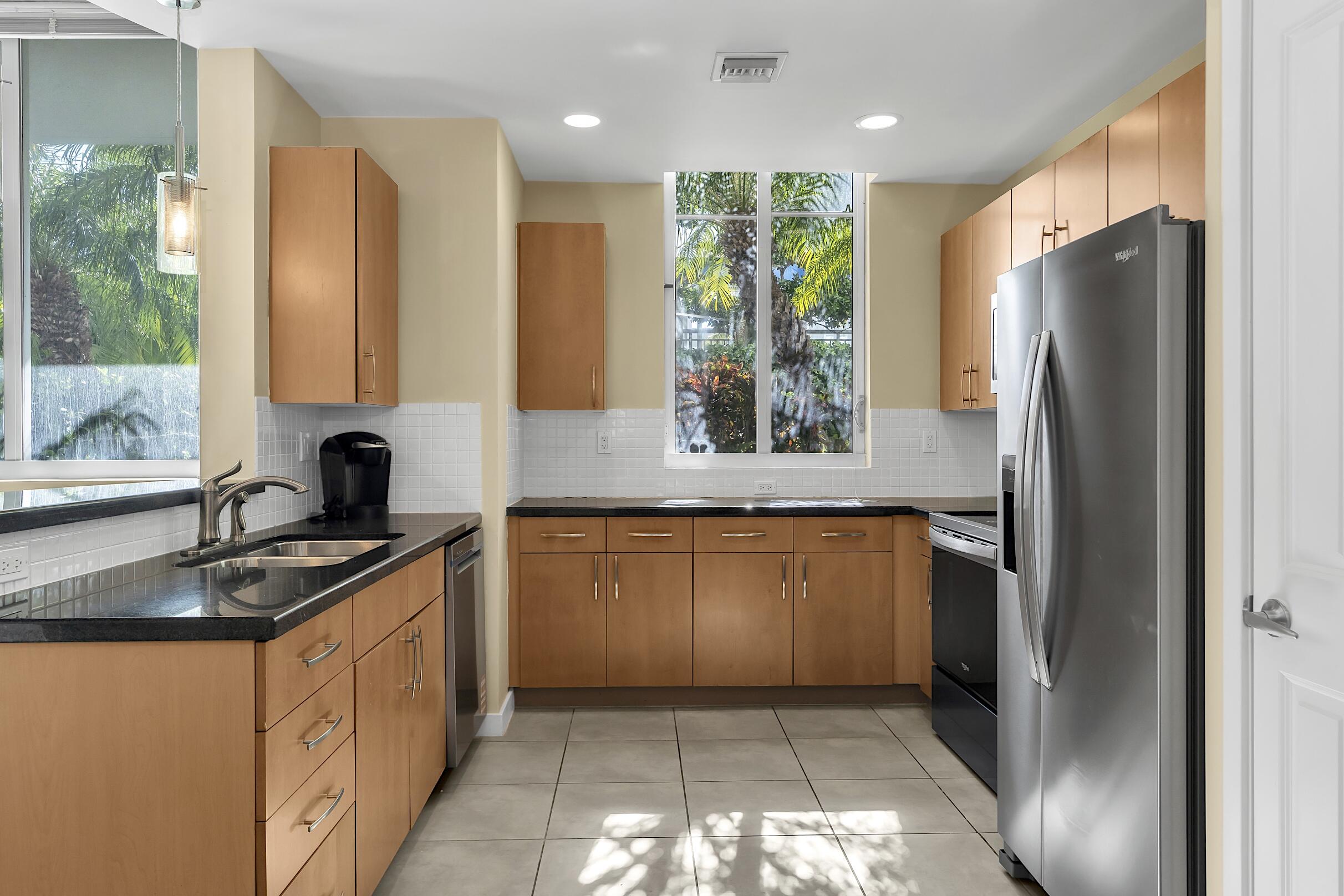 MLS #R11155033 image #10