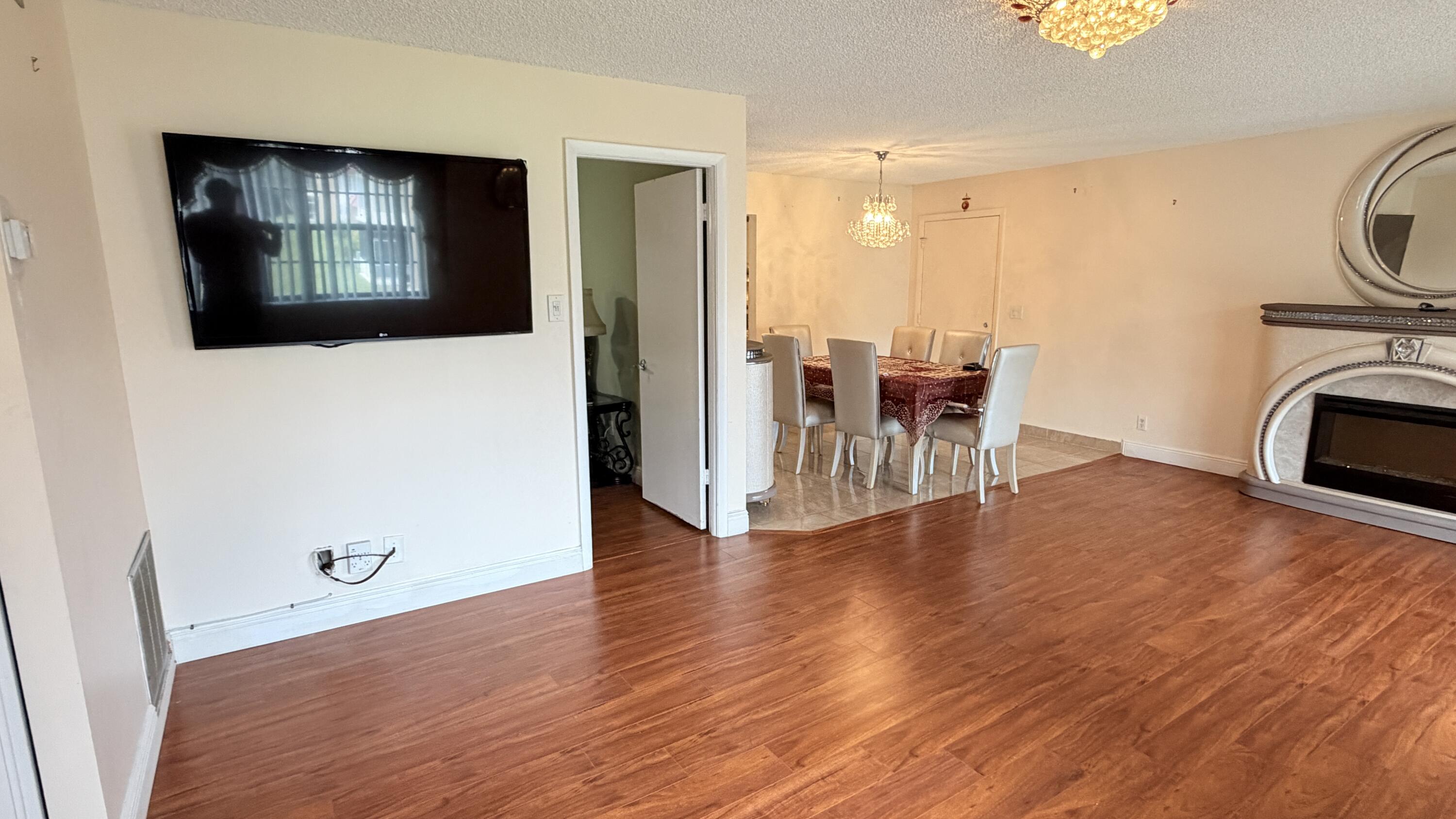 MLS #R11155066 image #3